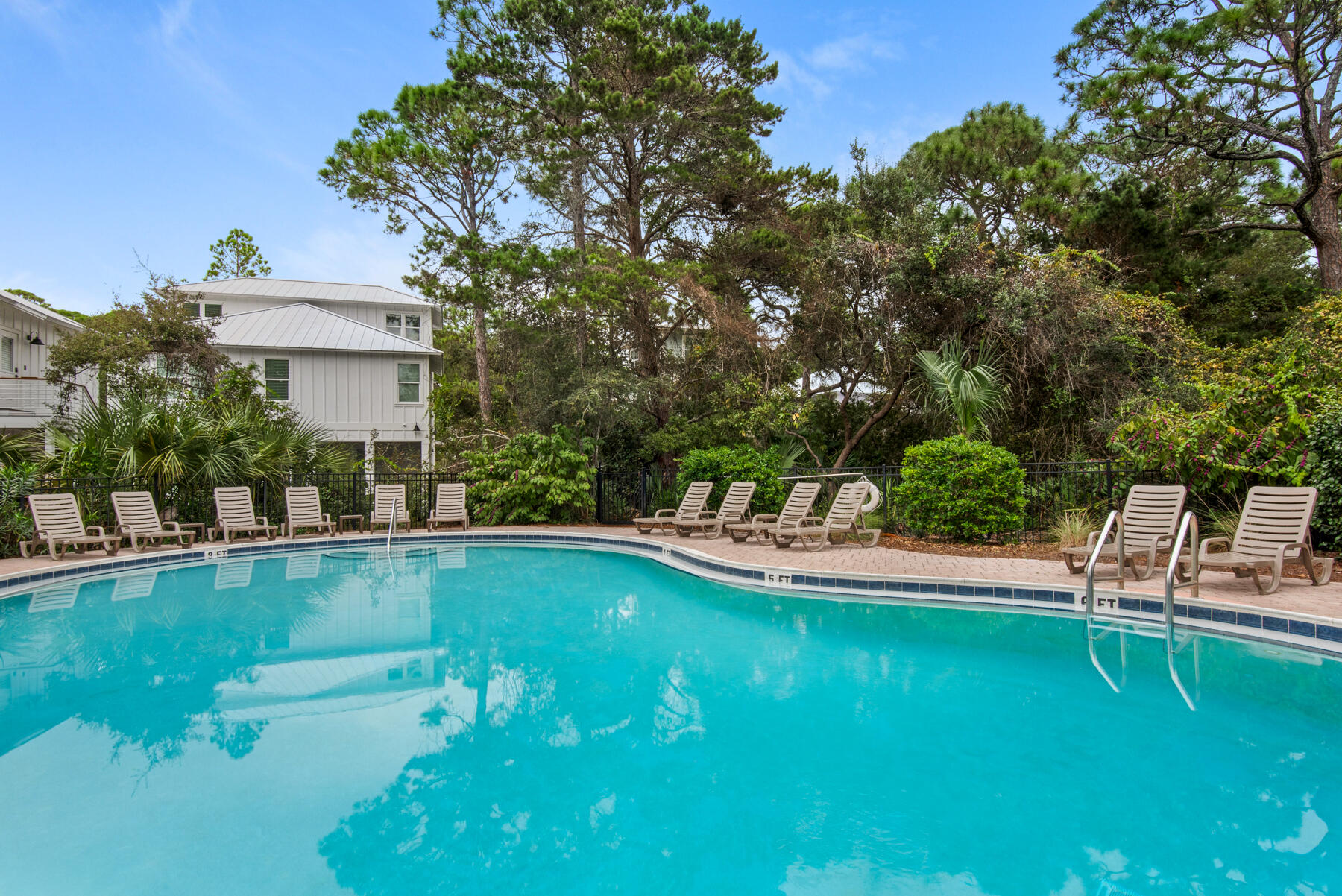 33 Cypress Street 270
