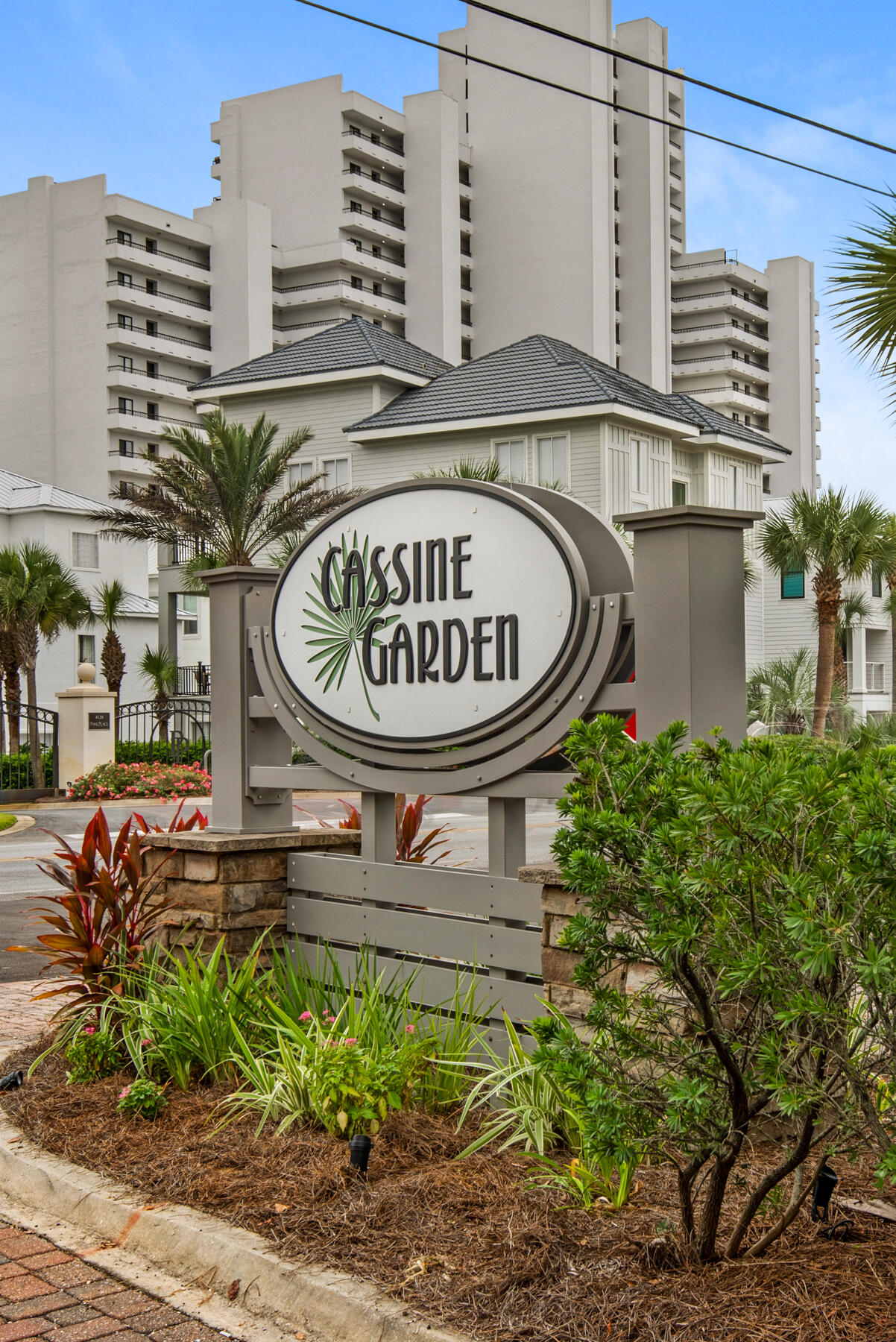 33 Cypress Street 270