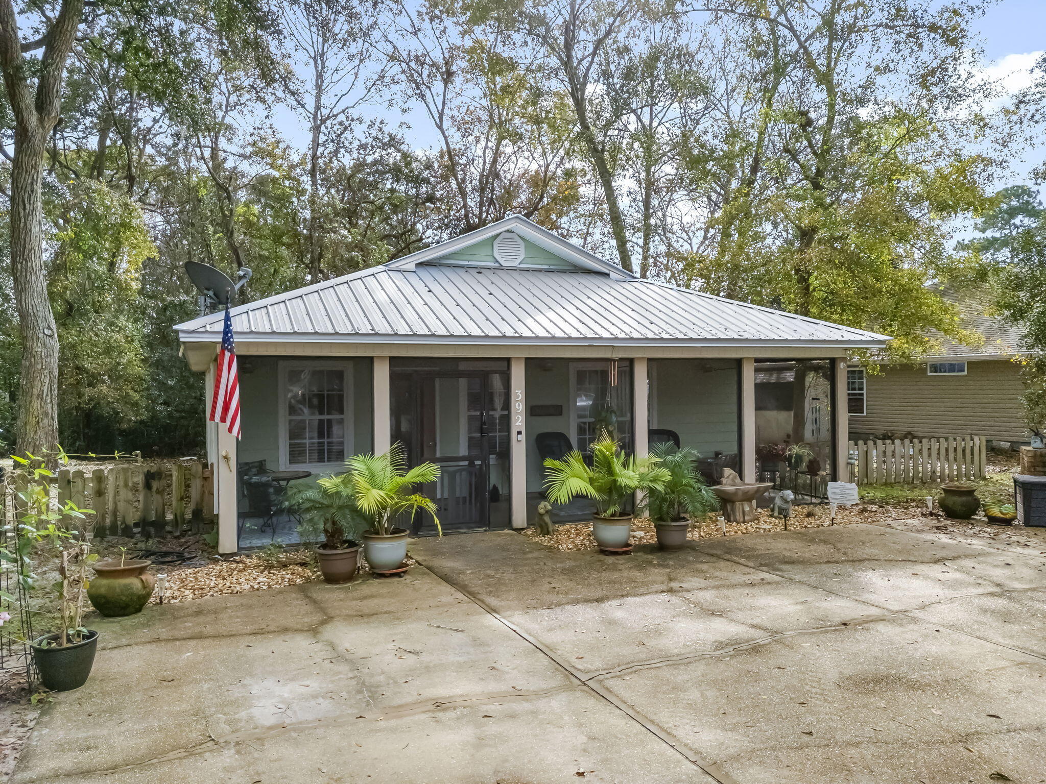 392 Palmetto Avenue