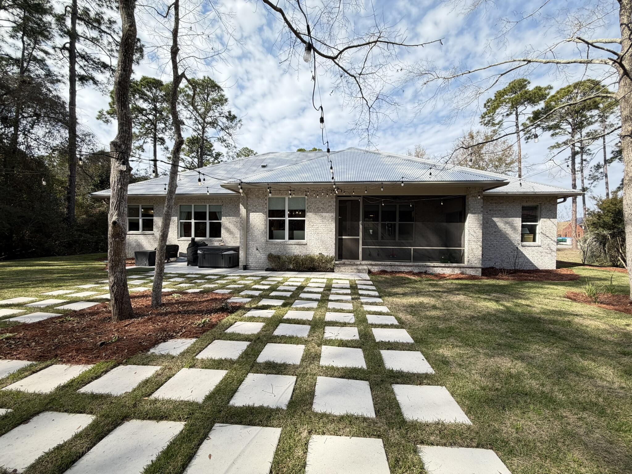 590 Driftwood Point Road