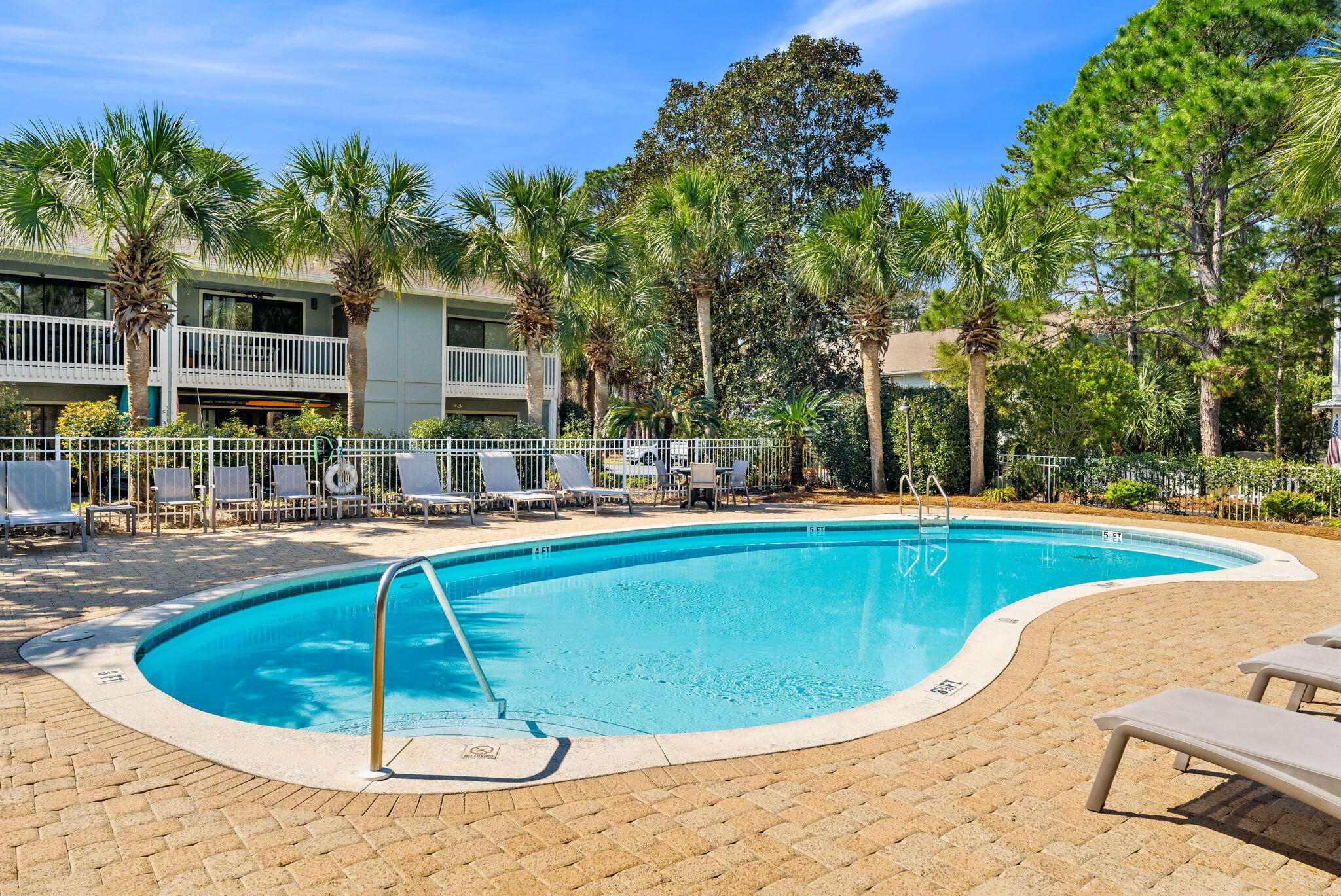 138 N Myrtle Drive UNIT 122