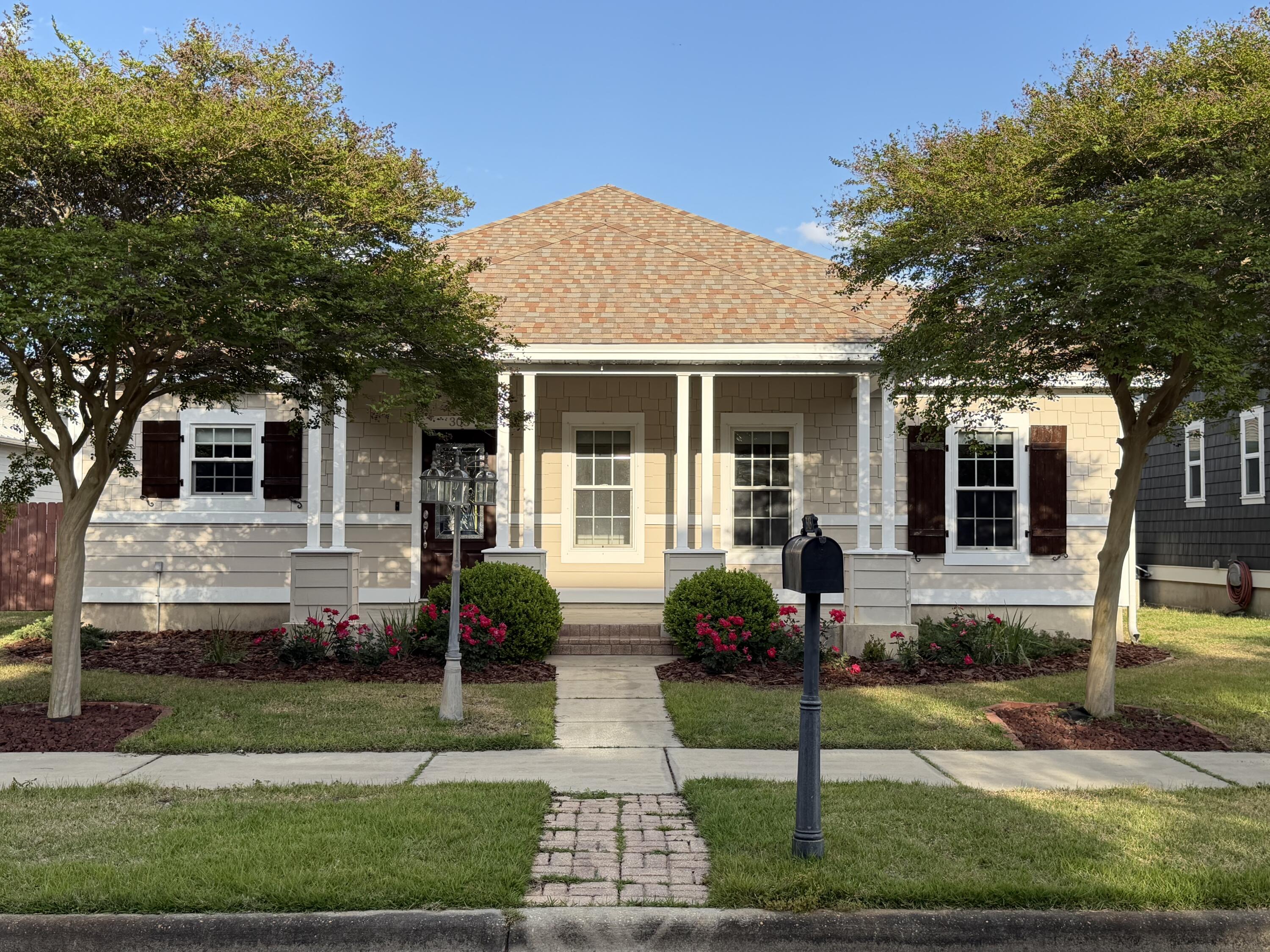 303 Coral Gables Street