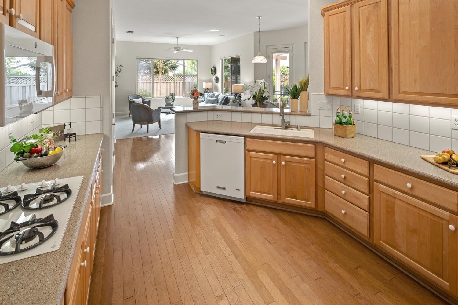 1813 Leander Lane