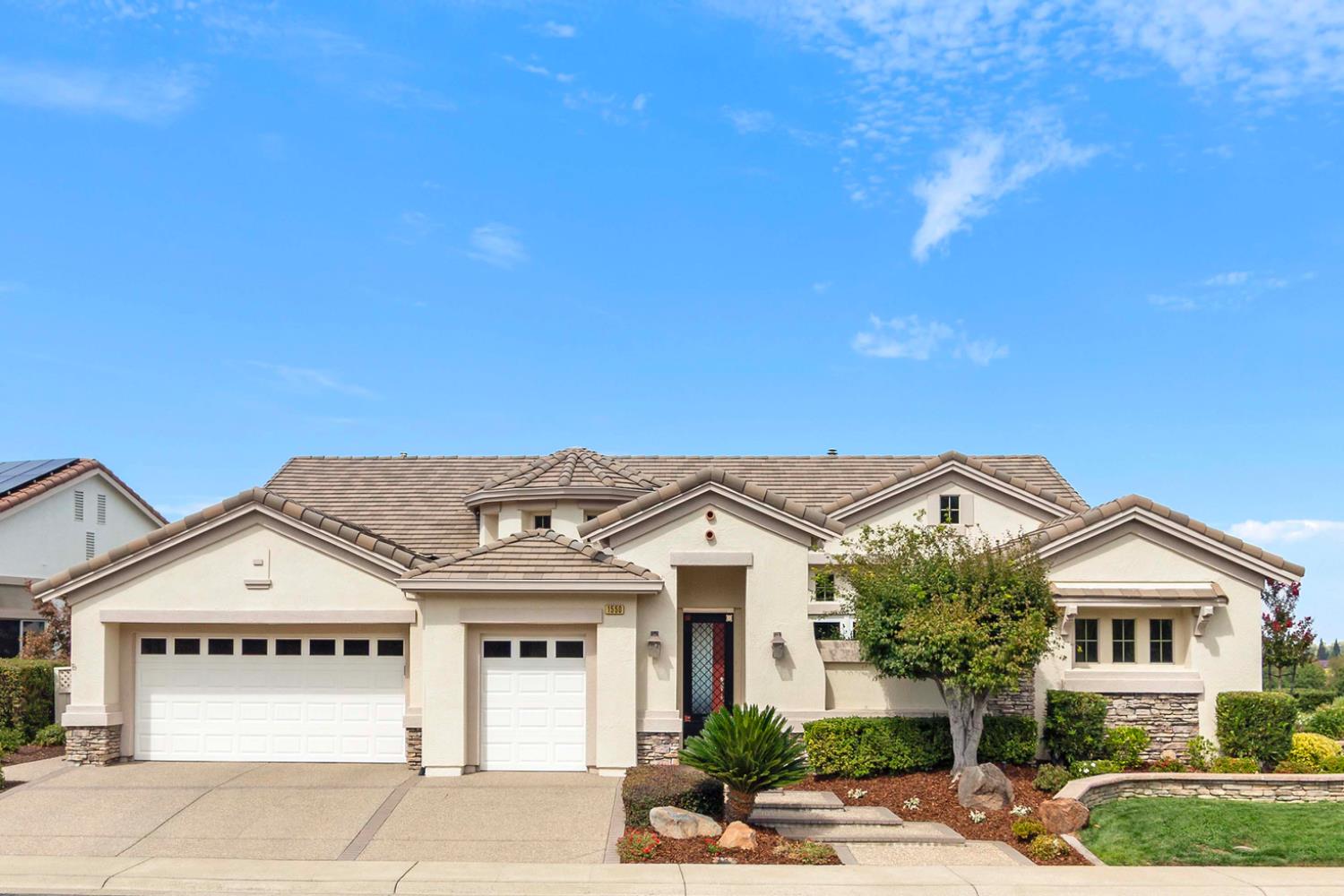 1550 Summerhill Lane