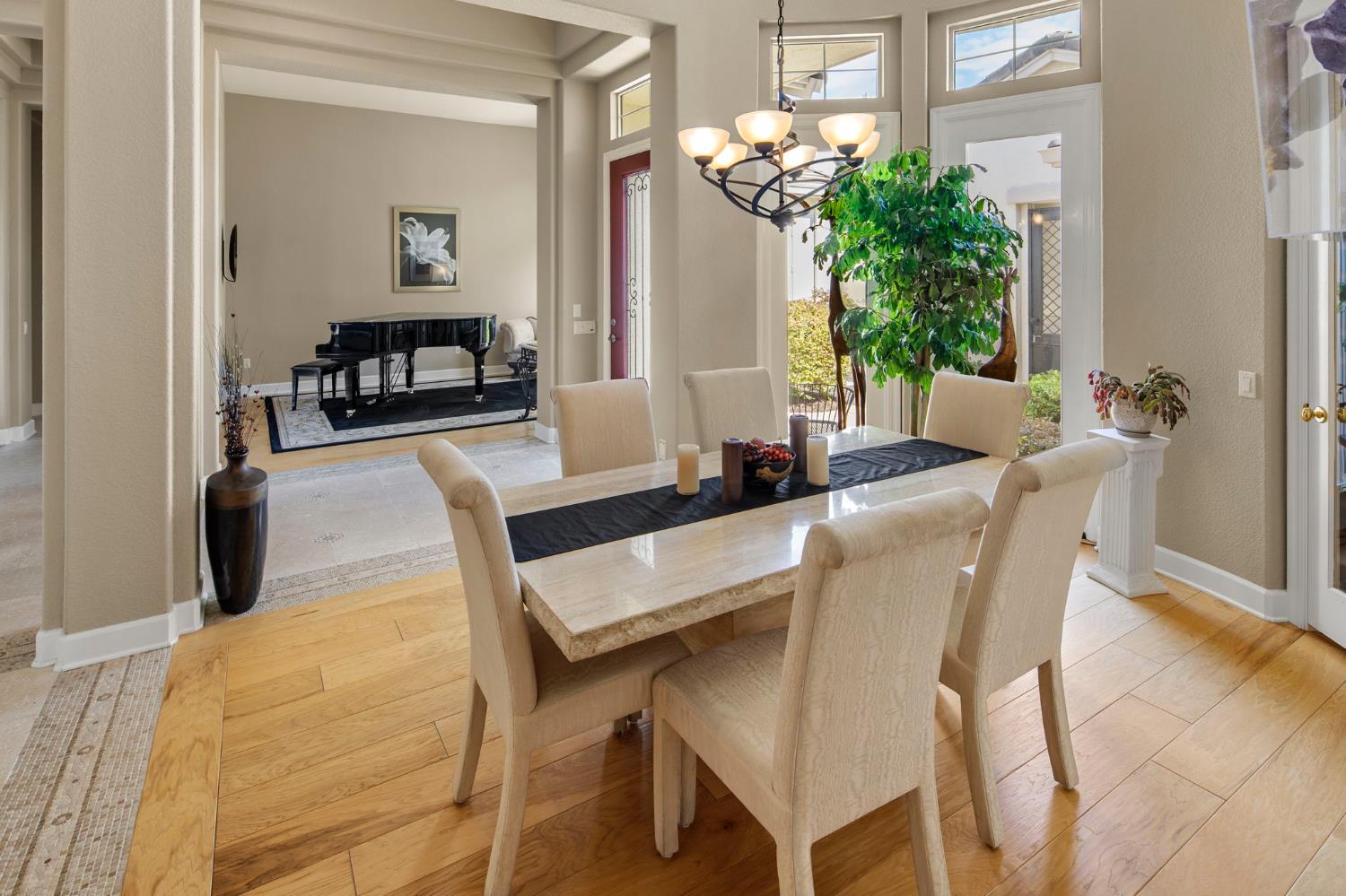 1550 Summerhill Lane