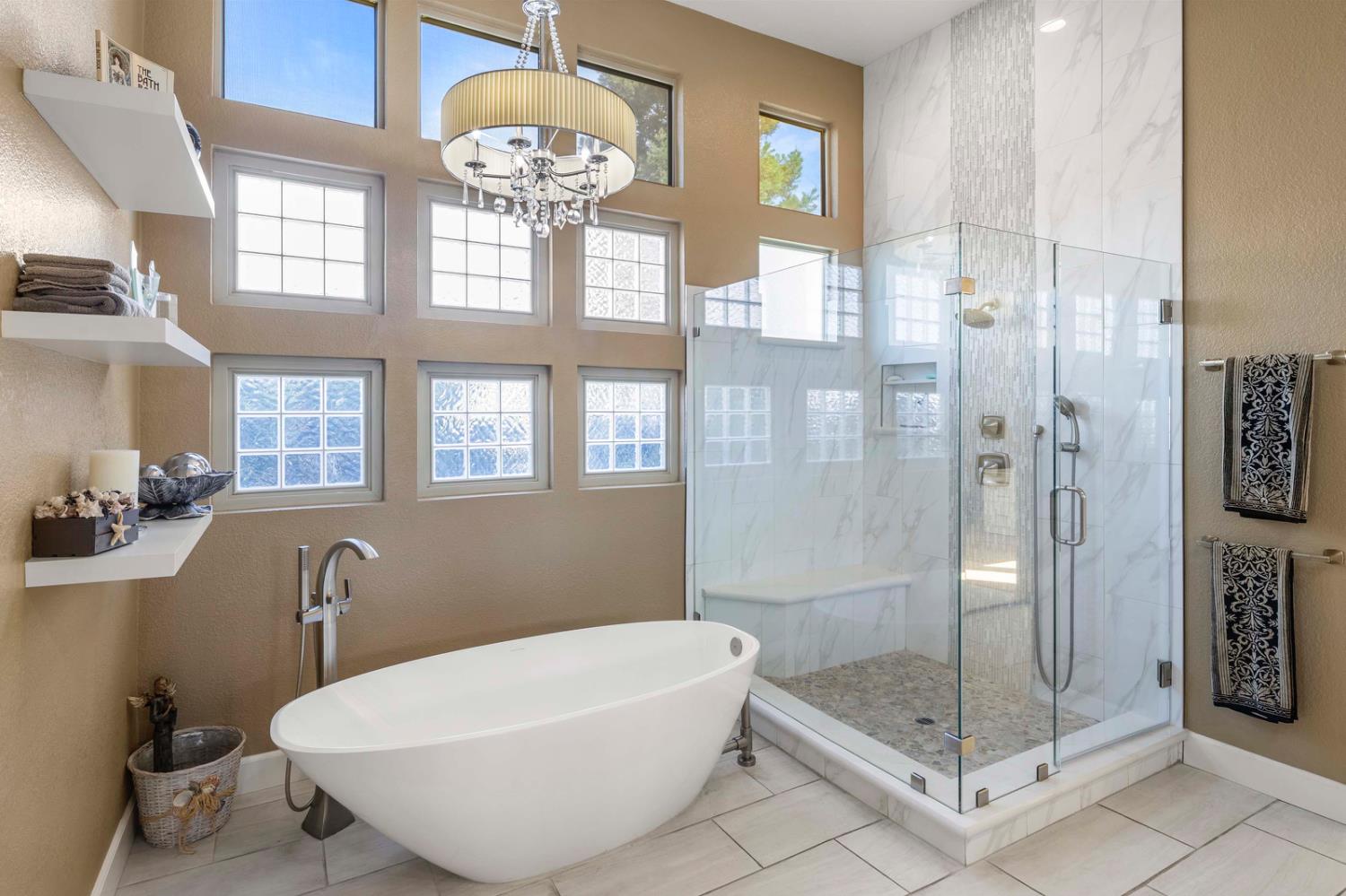 1550 Summerhill Lane