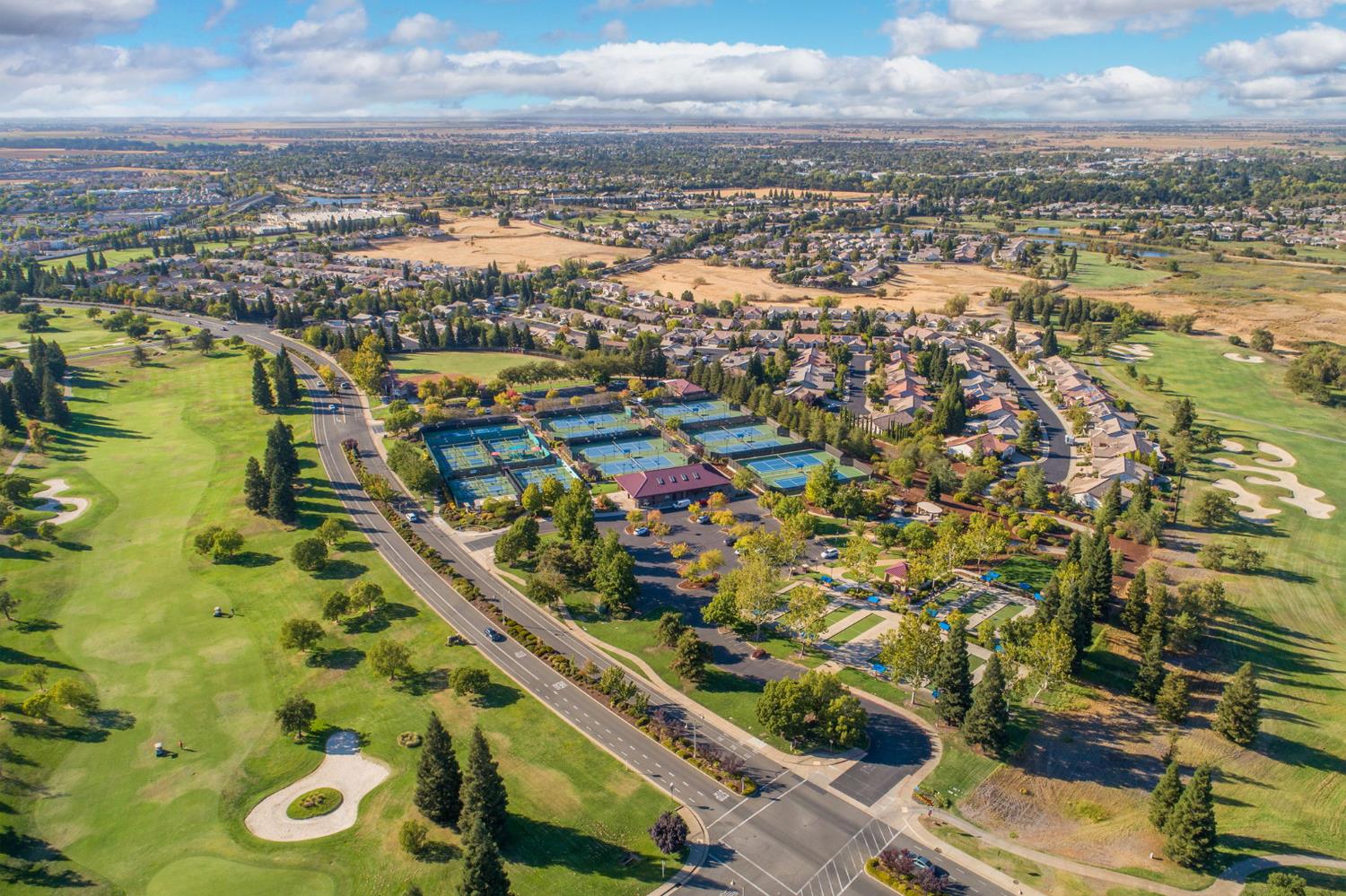 1550 Summerhill Lane