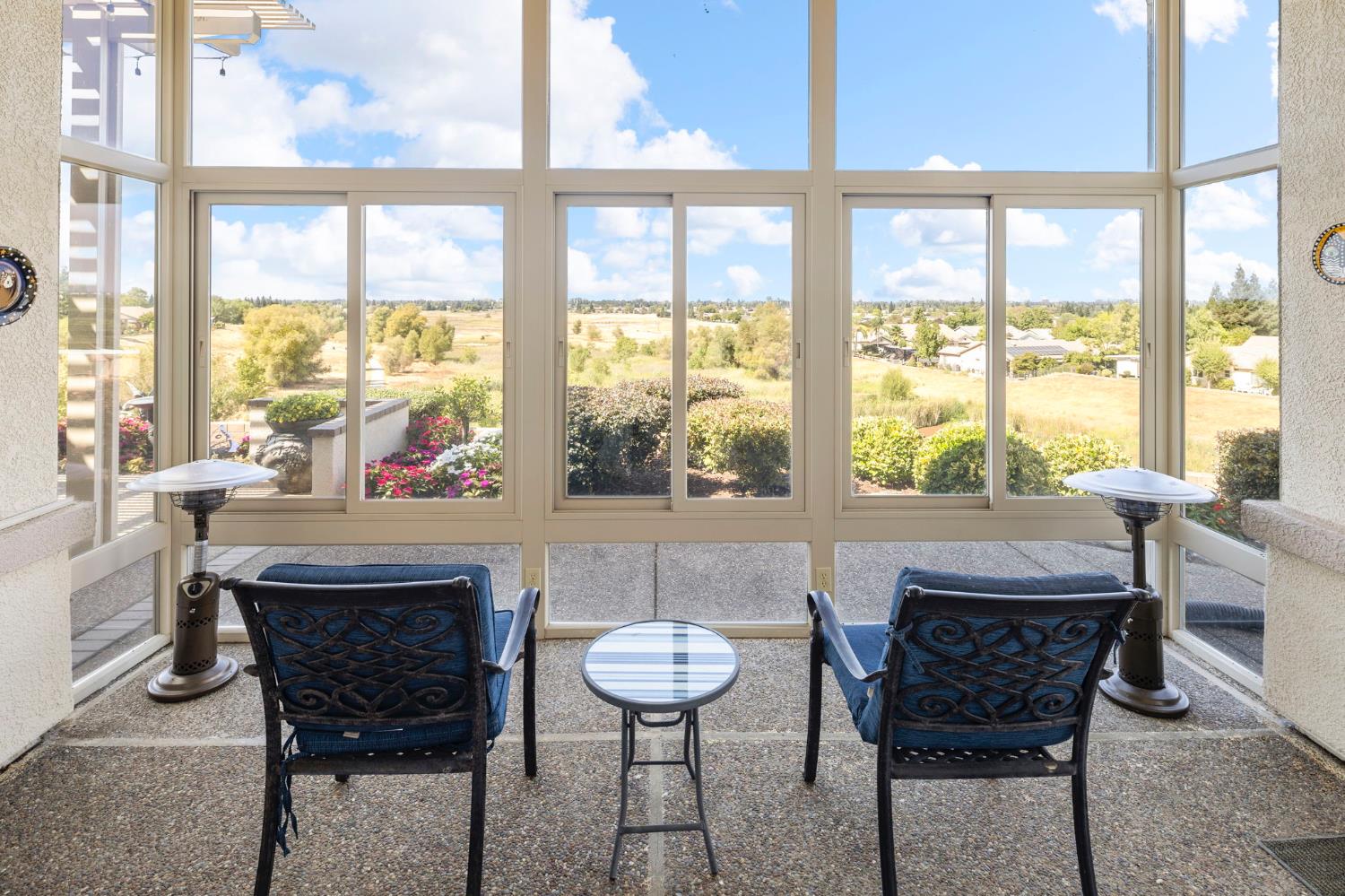 1550 Summerhill Lane