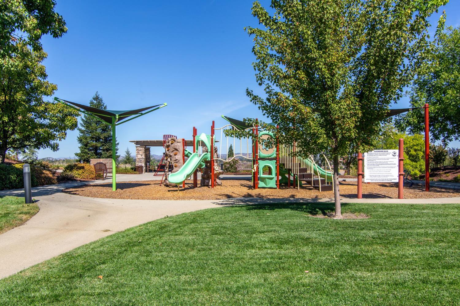 1550 Summerhill Lane