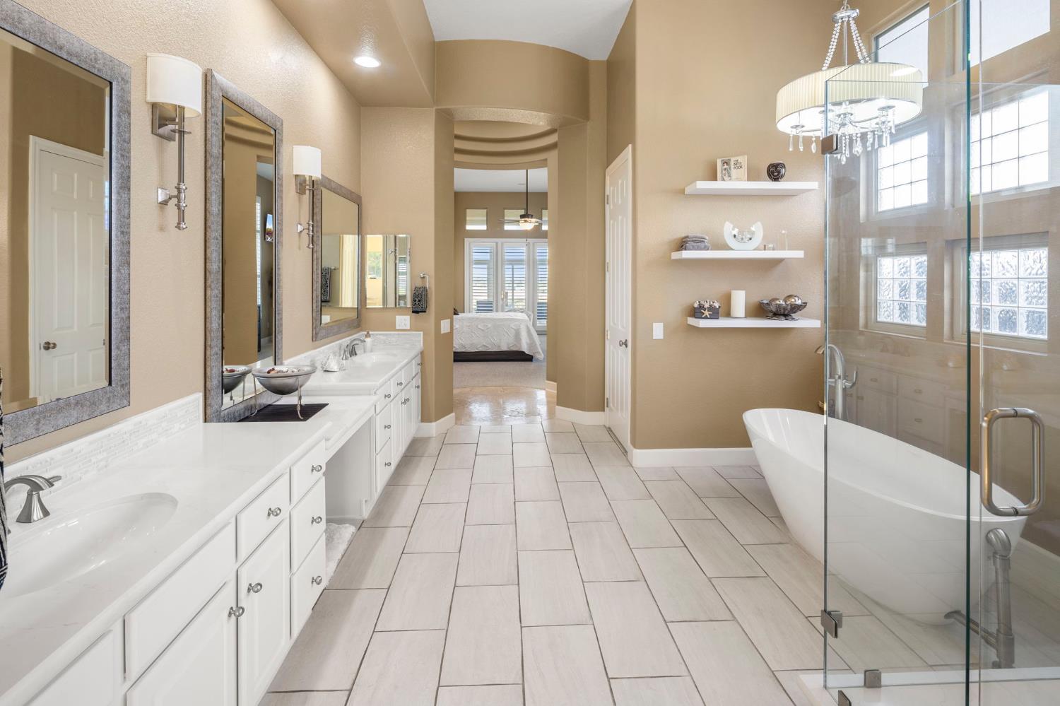 1550 Summerhill Lane