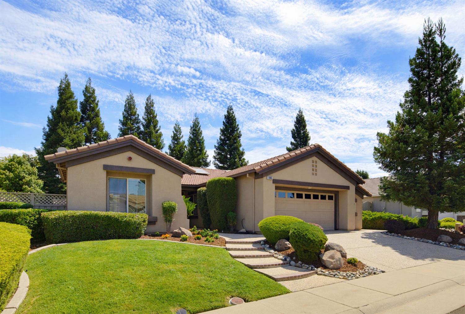 1945 Laurelhurst Lane