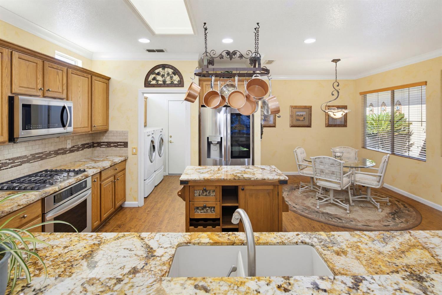 1945 Laurelhurst Lane