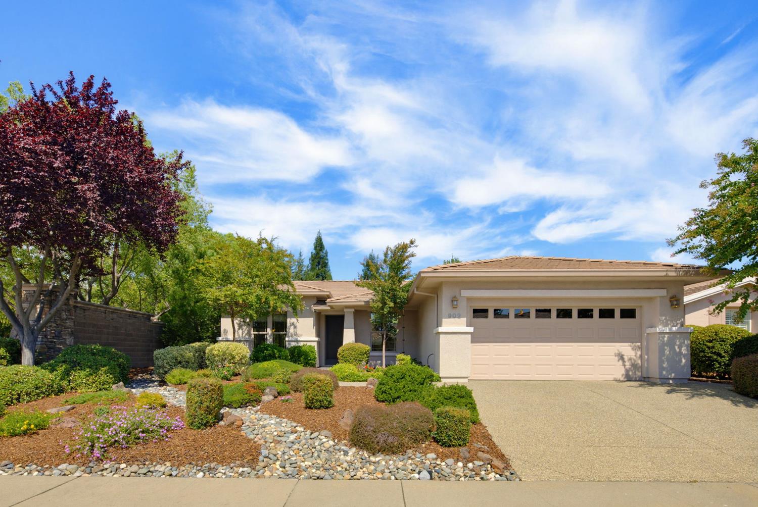 902 Coachman Lane