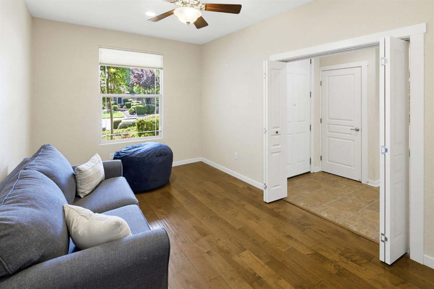 902 Coachman Lane