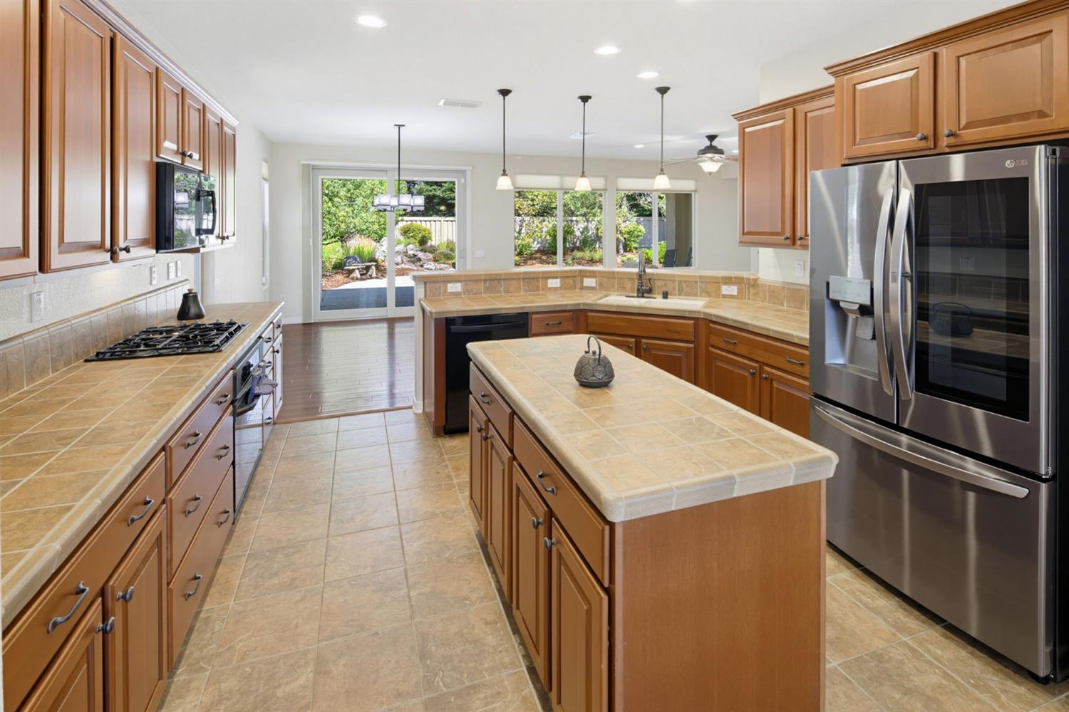 902 Coachman Lane