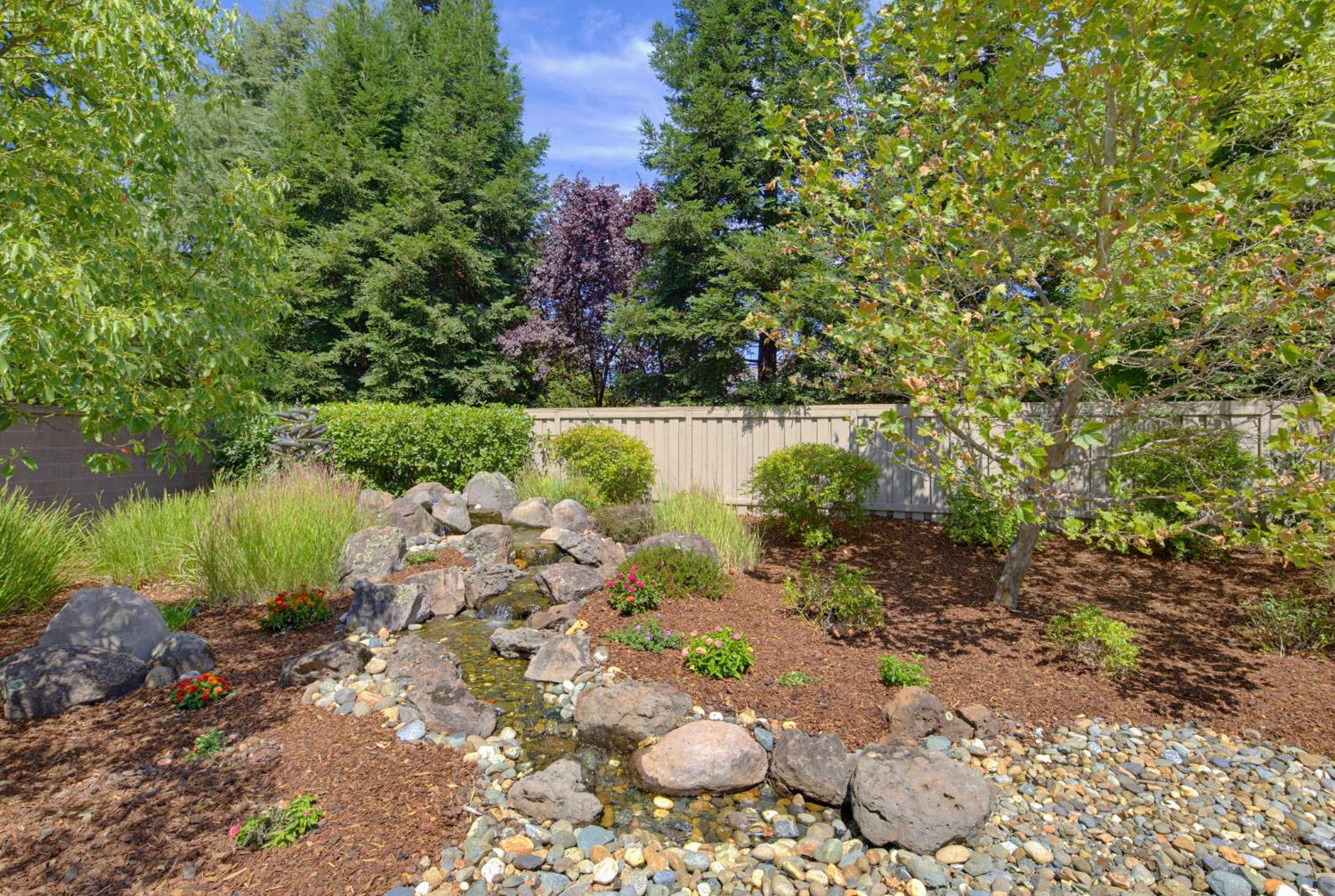 902 Coachman Lane