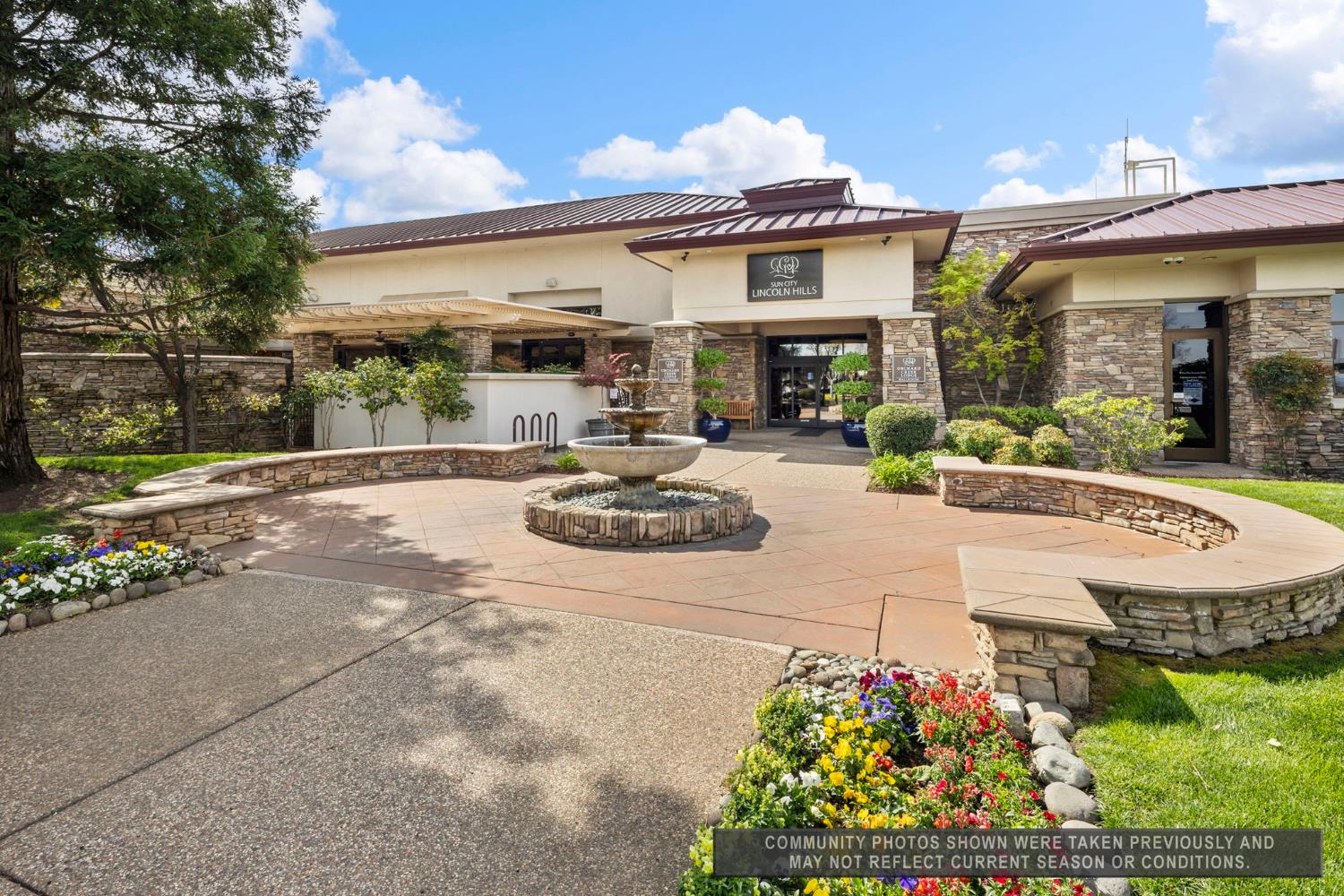 902 Coachman Lane
