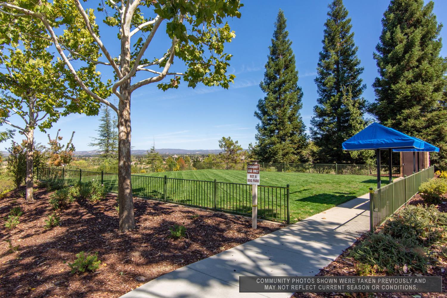 902 Coachman Lane