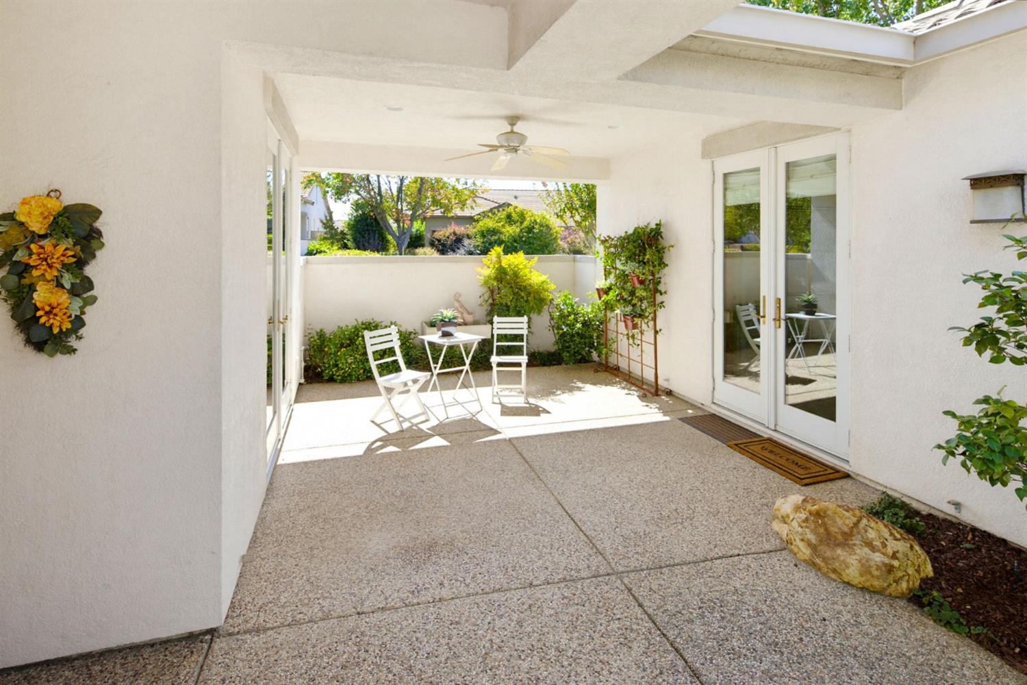 807 Carrousel Court