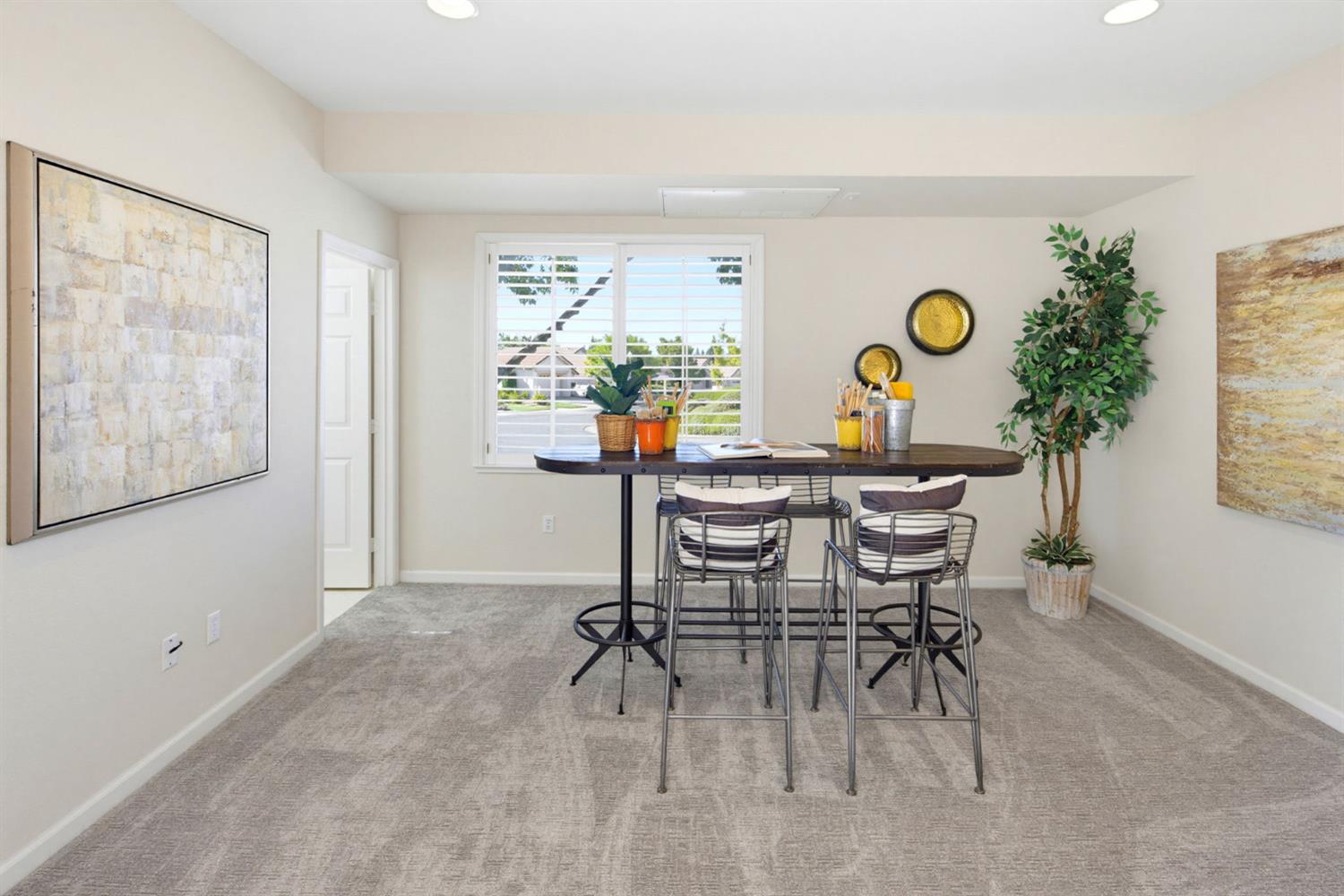 807 Carrousel Court