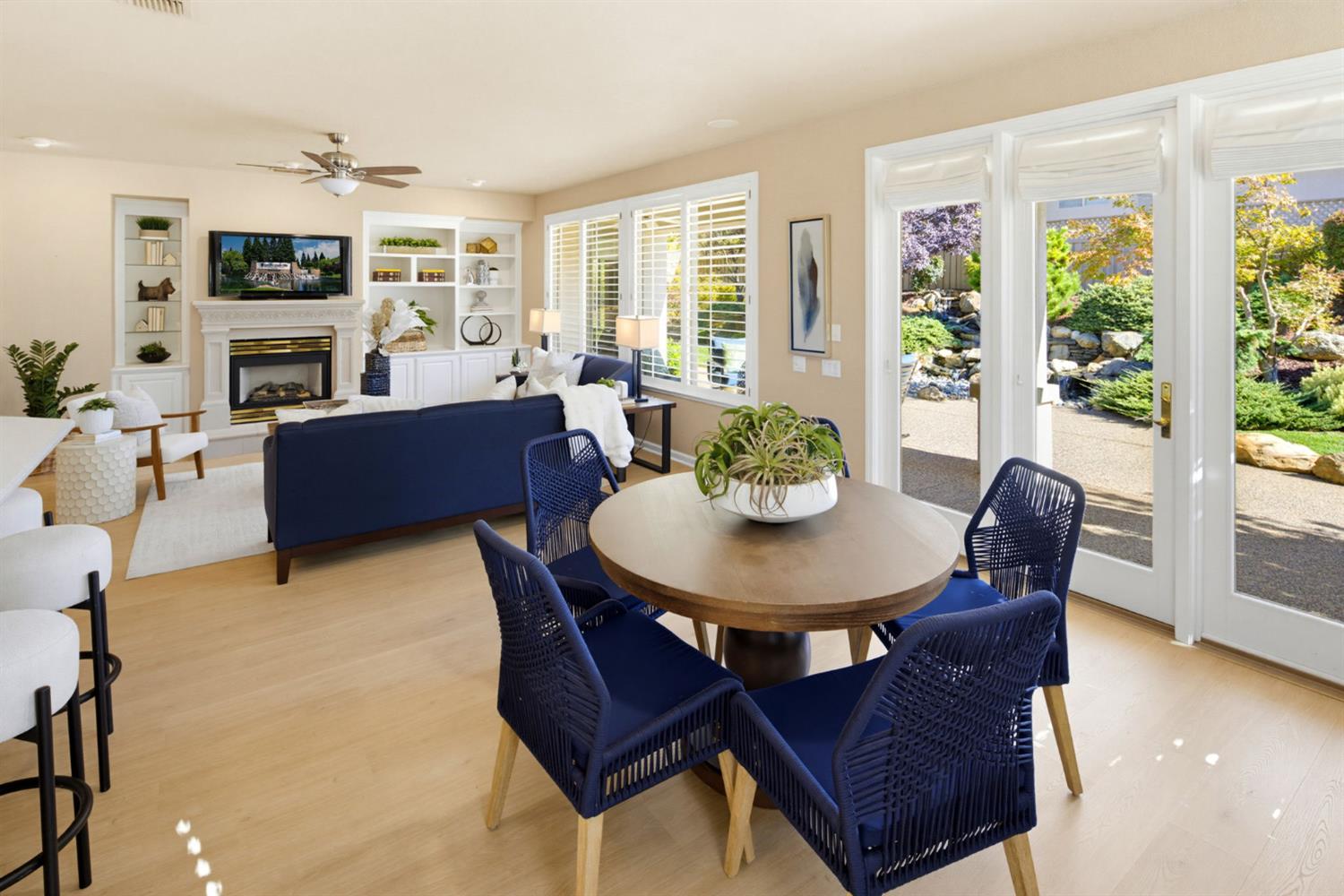 807 Carrousel Court