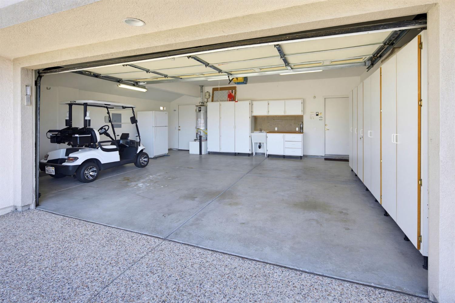 807 Carrousel Court