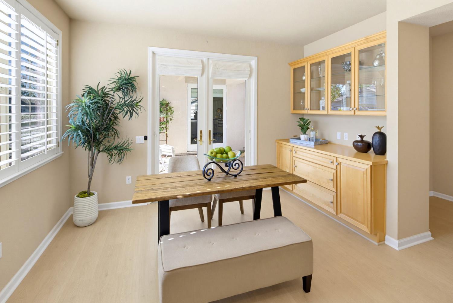 807 Carrousel Court