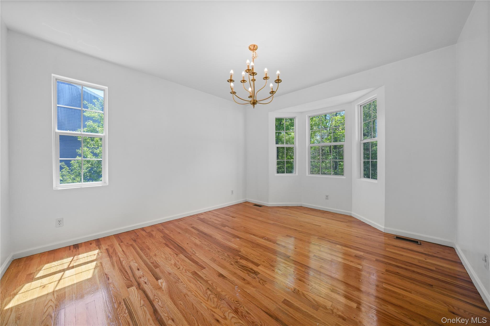 49 Kingsland Avenue