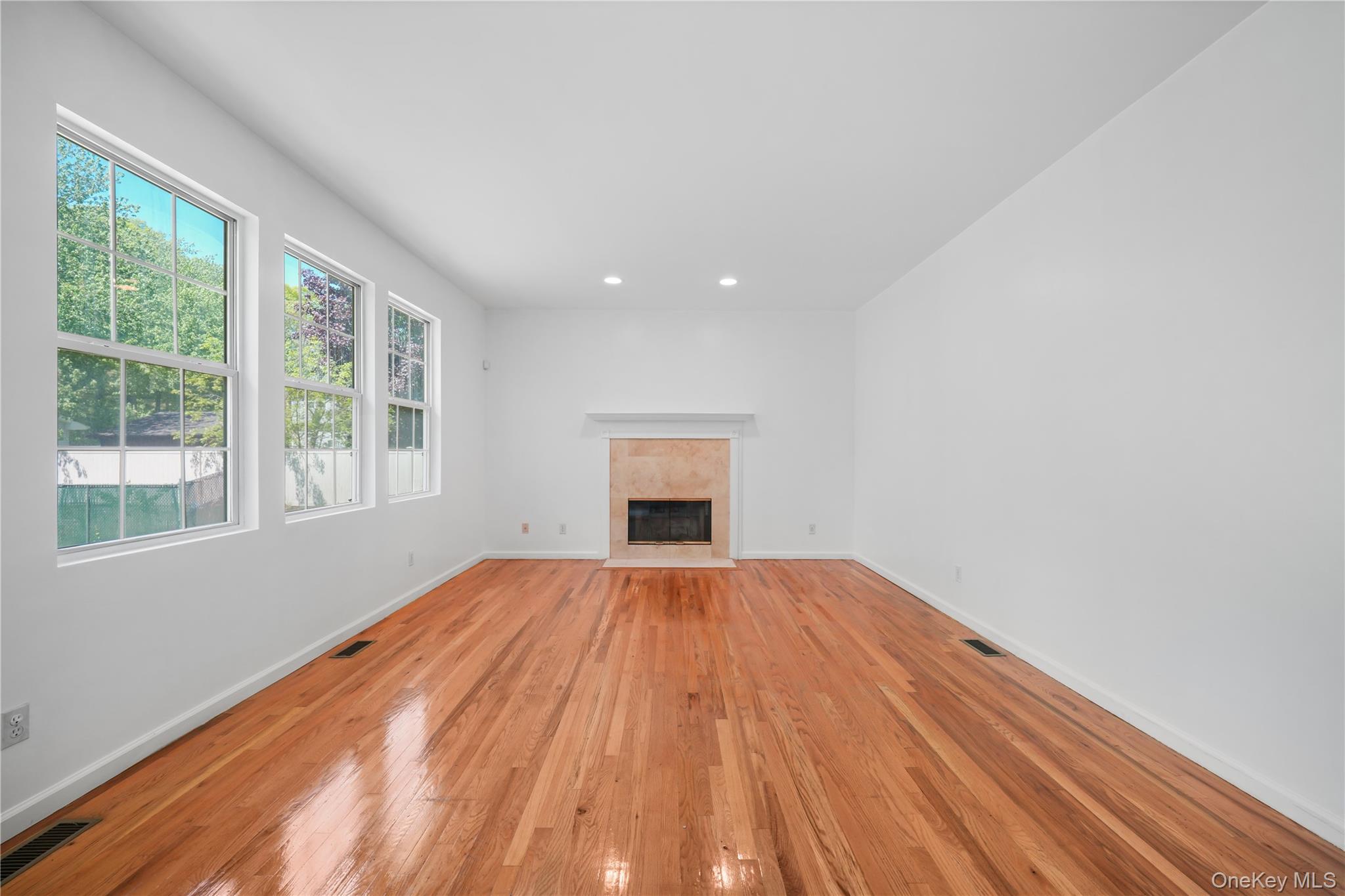 49 Kingsland Avenue