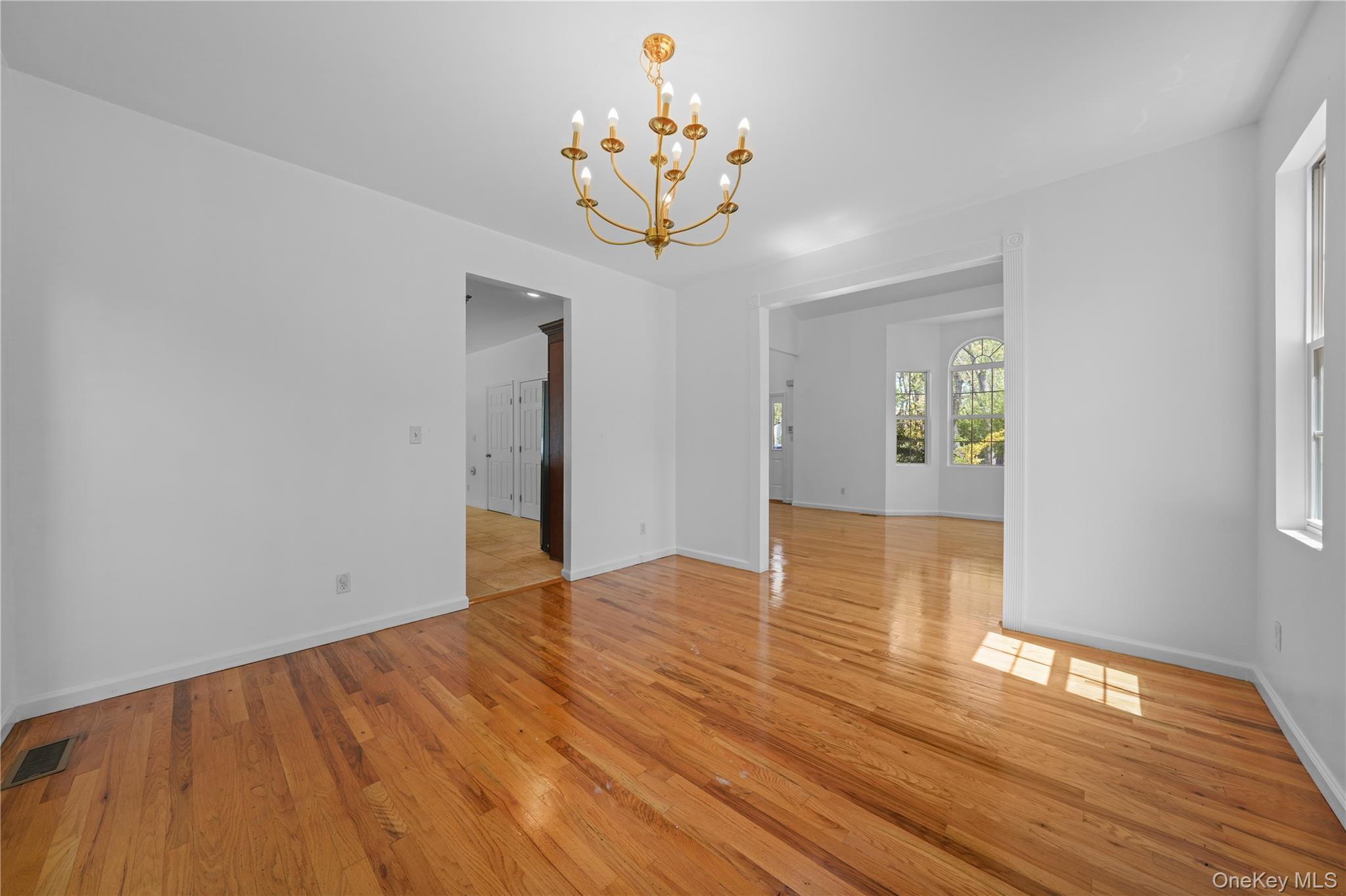 49 Kingsland Avenue