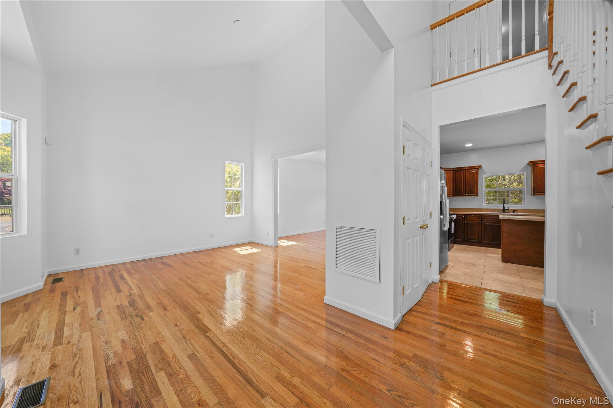 49 Kingsland Avenue