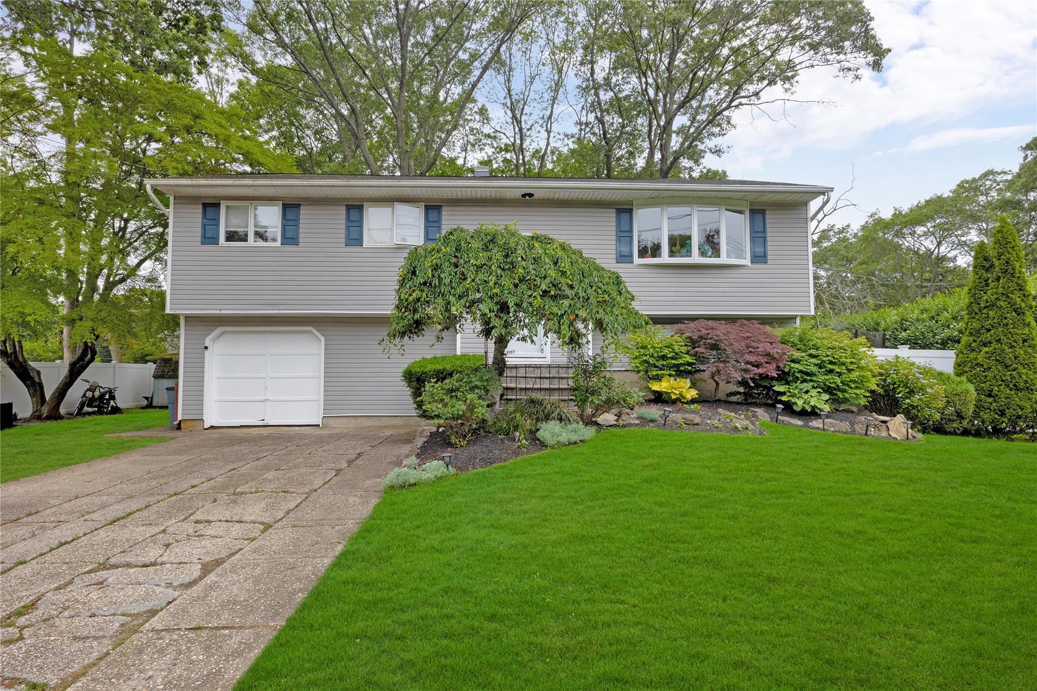 26 Shenandoah Boulevard