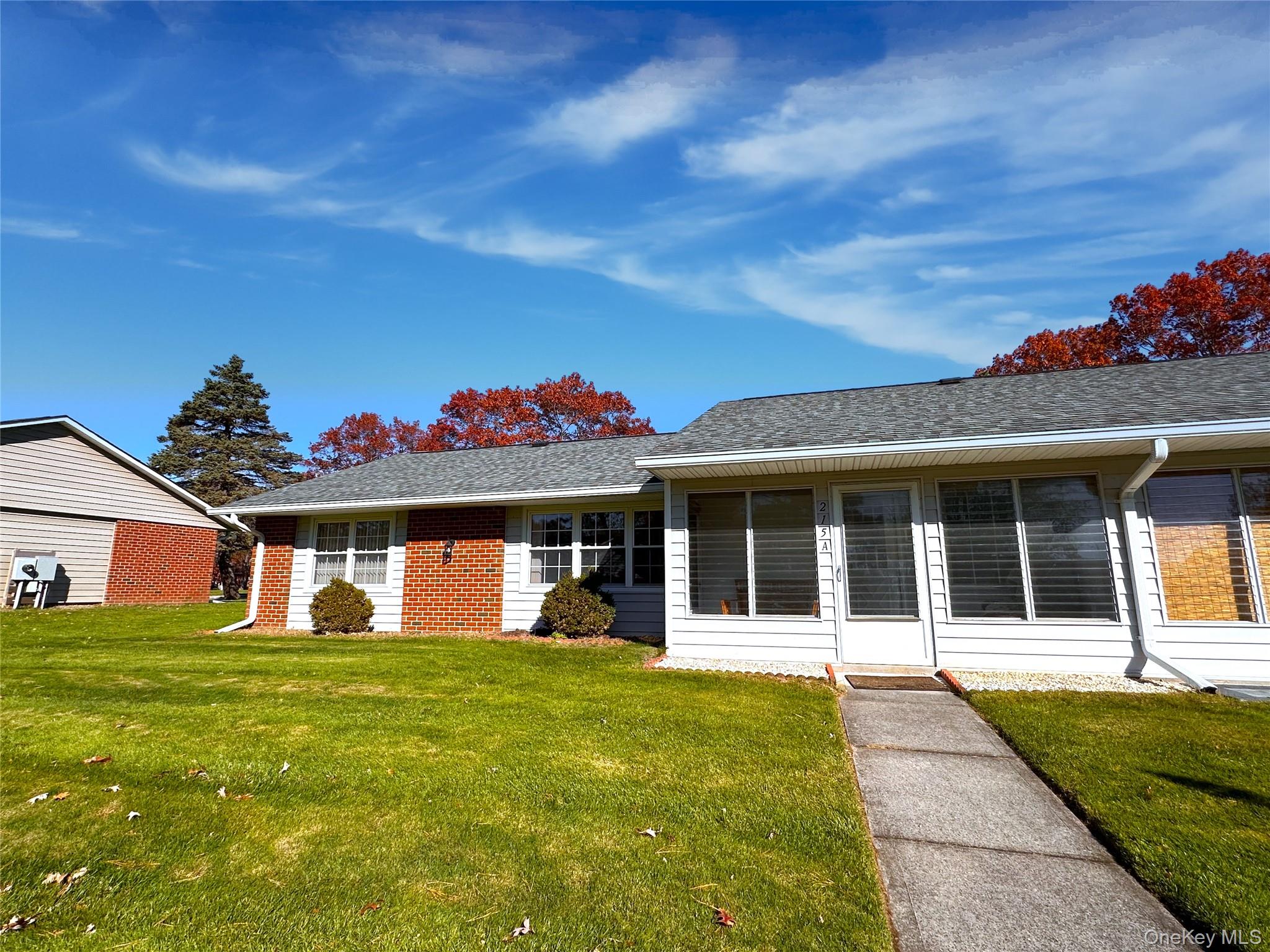 215 Woodbridge Drive Unit: A