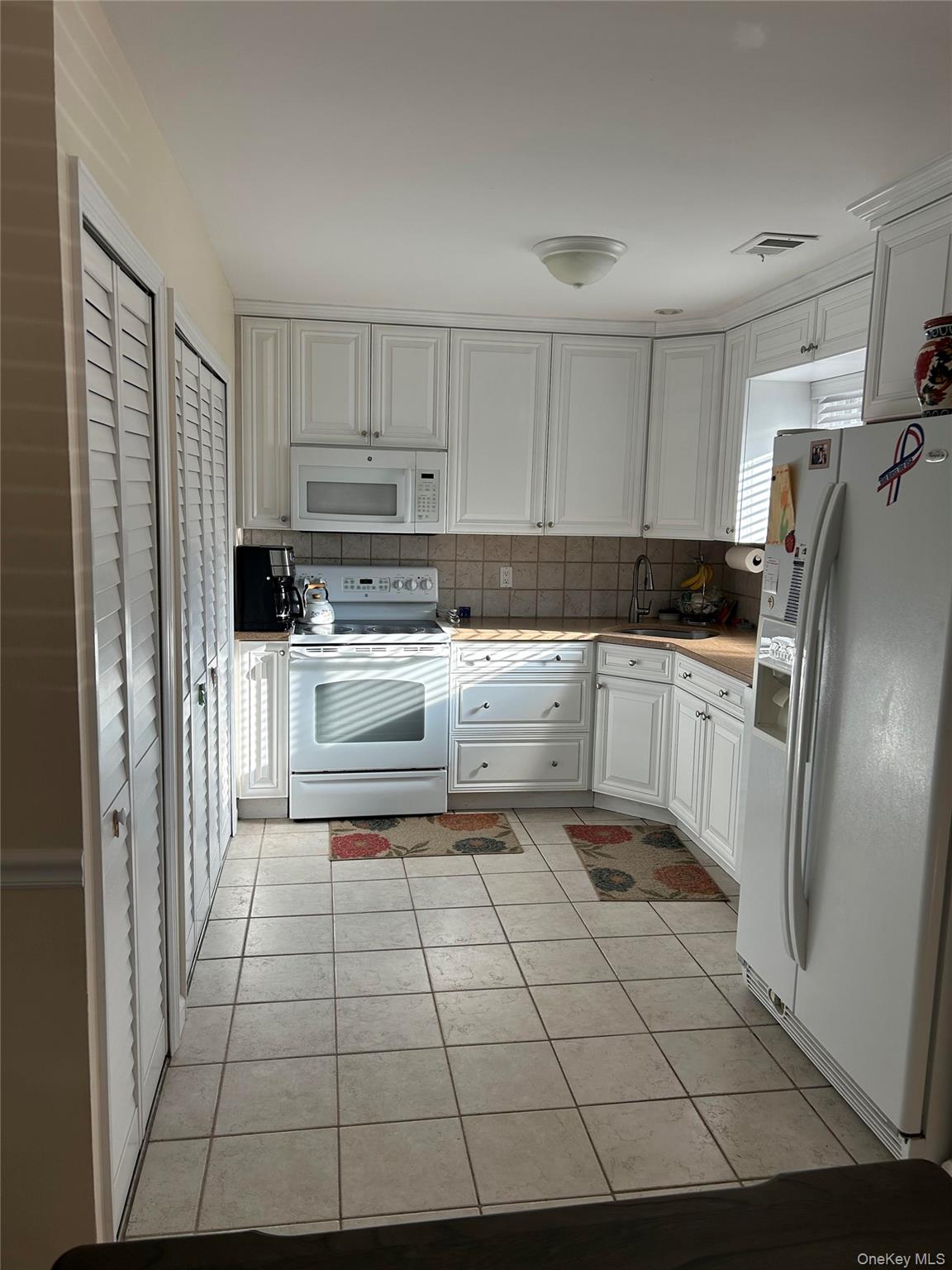 233B Springmeadow Drive Unit: B