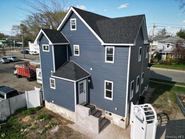 21 Randall Avenue
