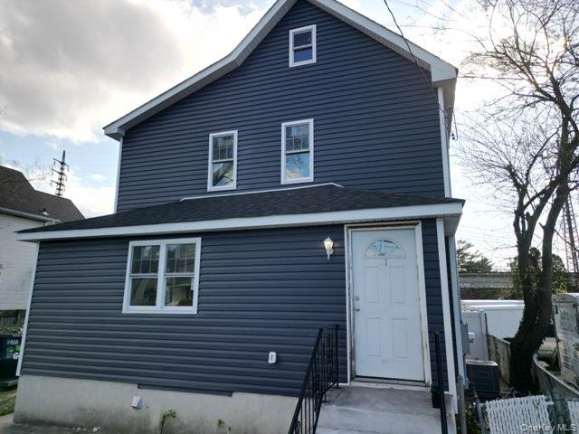 21 Randall Avenue