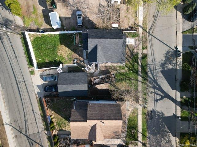 21 Randall Avenue
