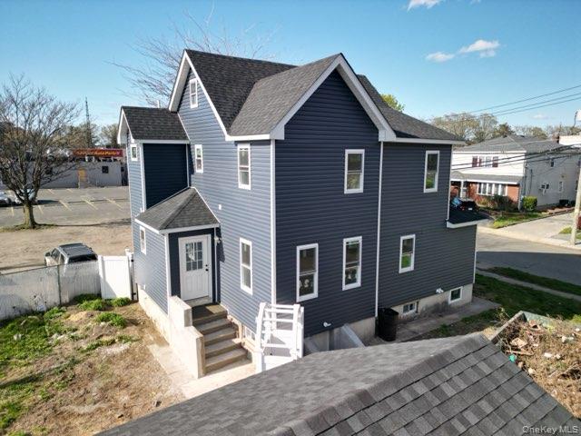 21 Randall Avenue