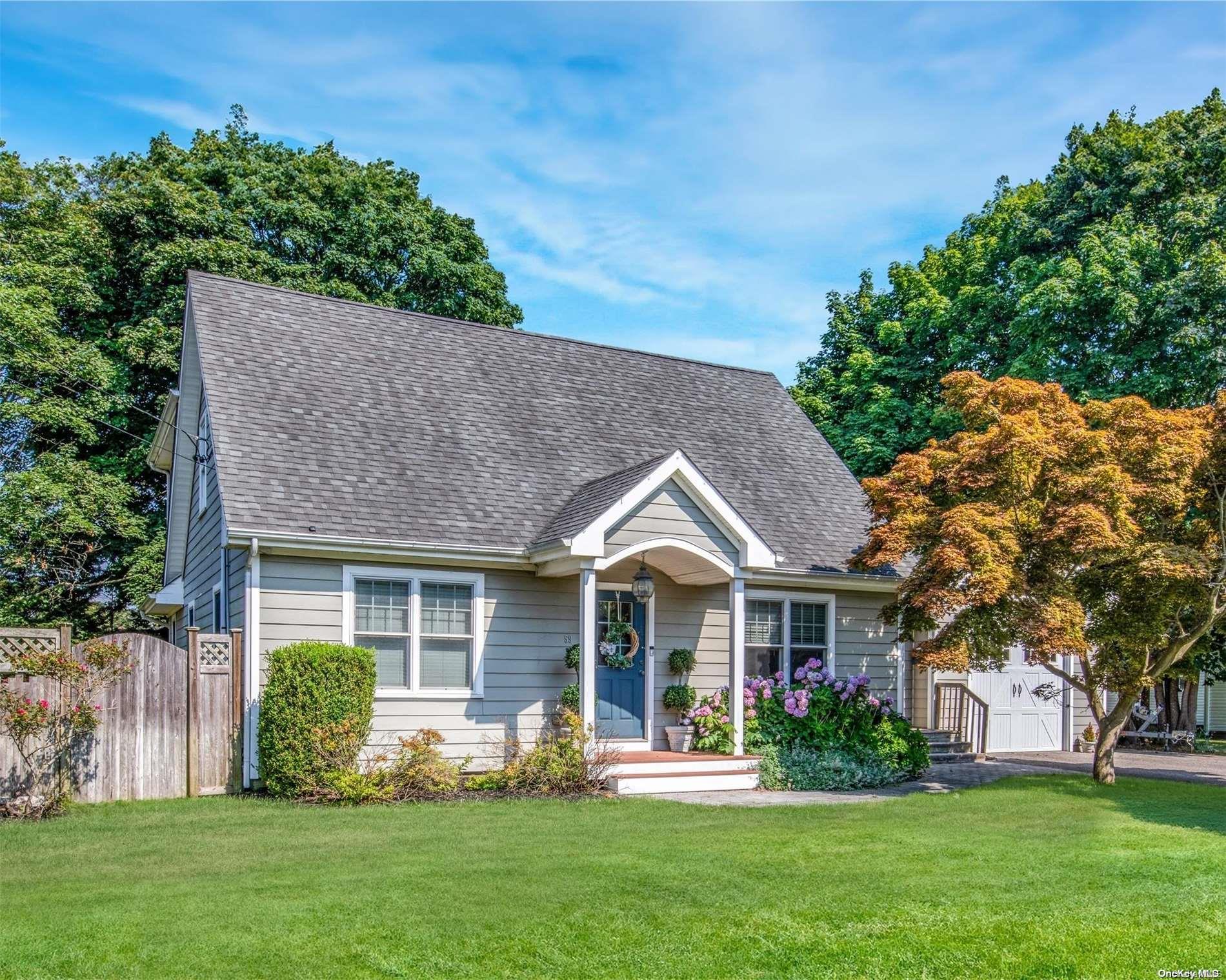 59 Pine Neck Avenue