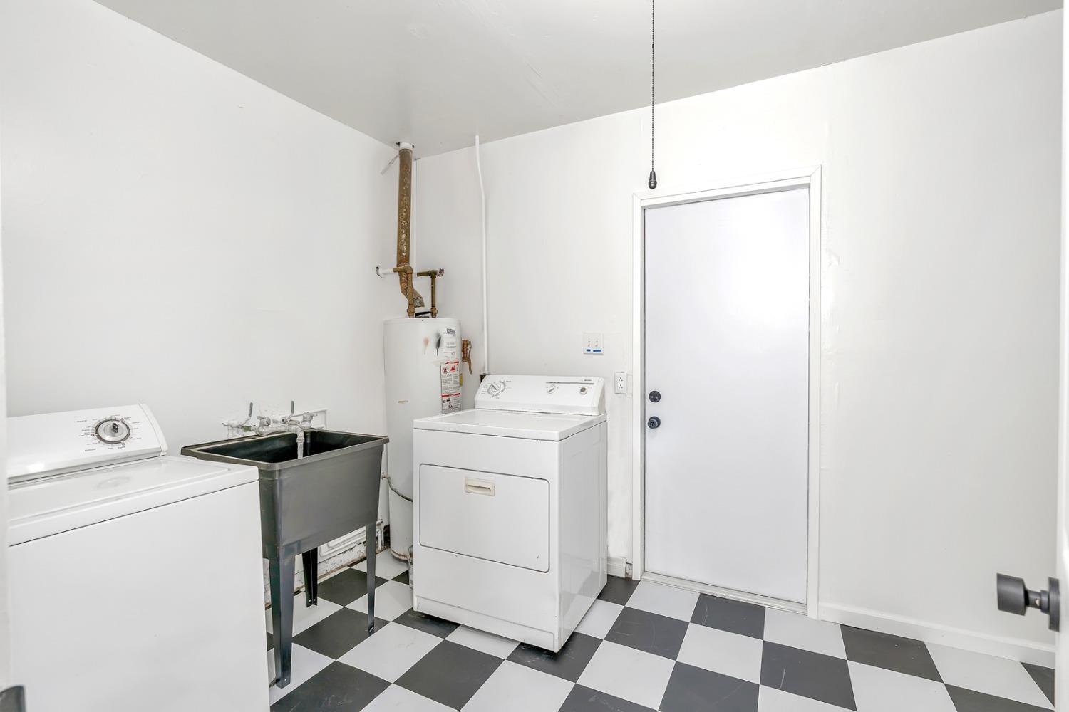 833 Pennsylvania Avenue