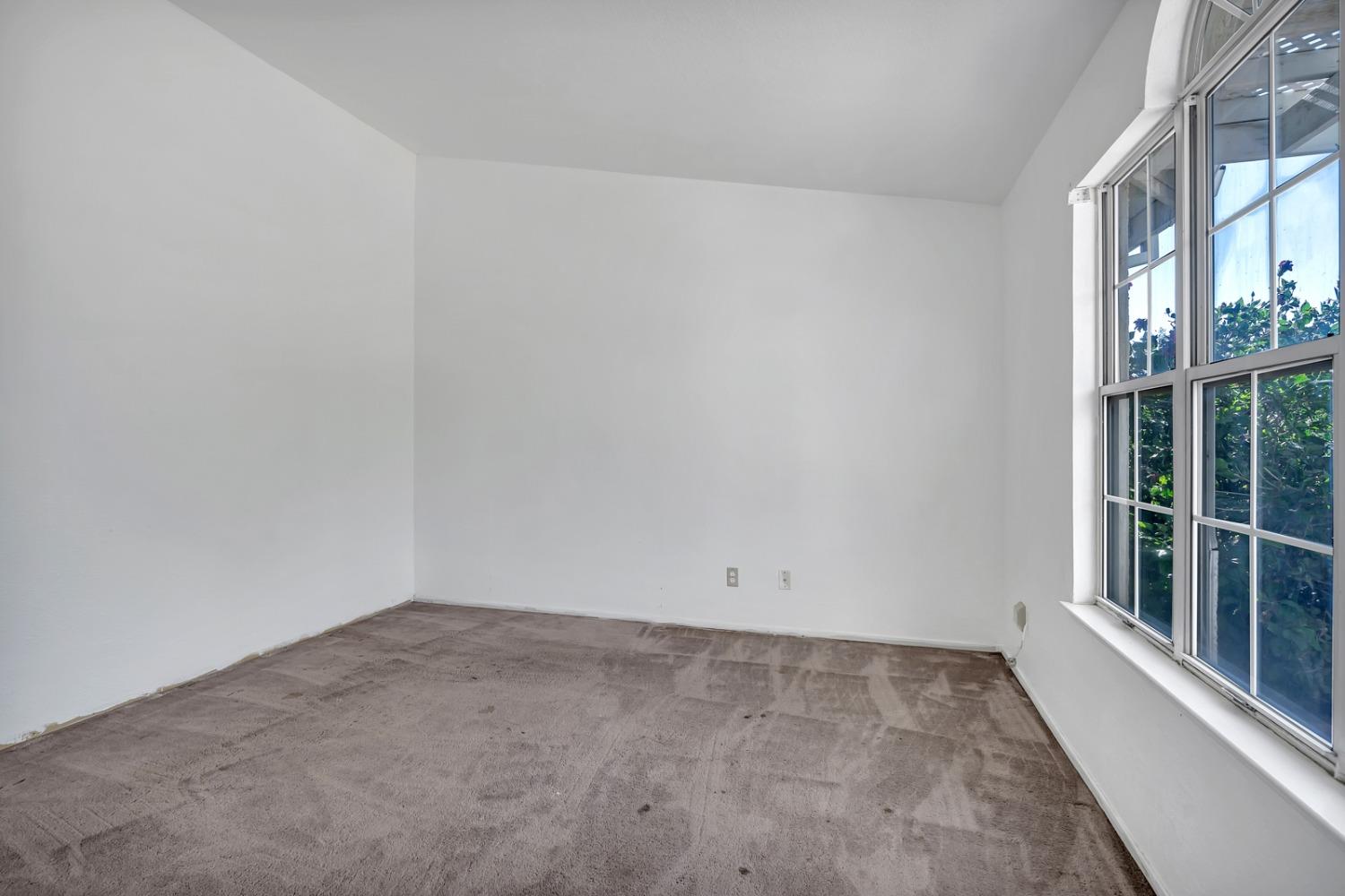 1034 Acaciawood Court