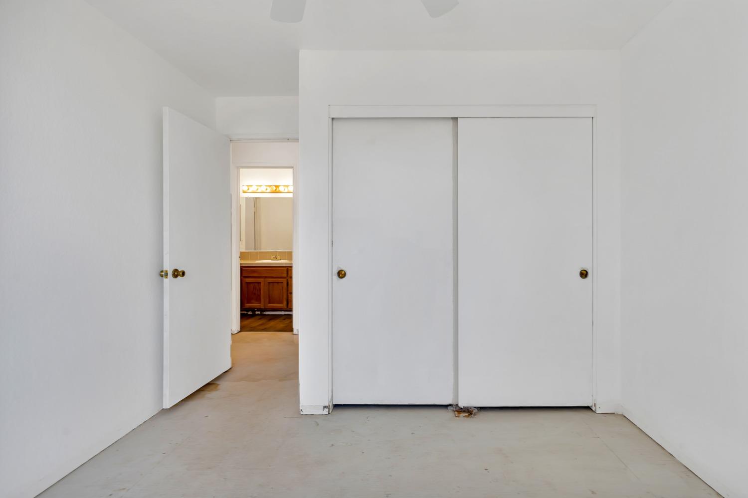 1034 Acaciawood Court