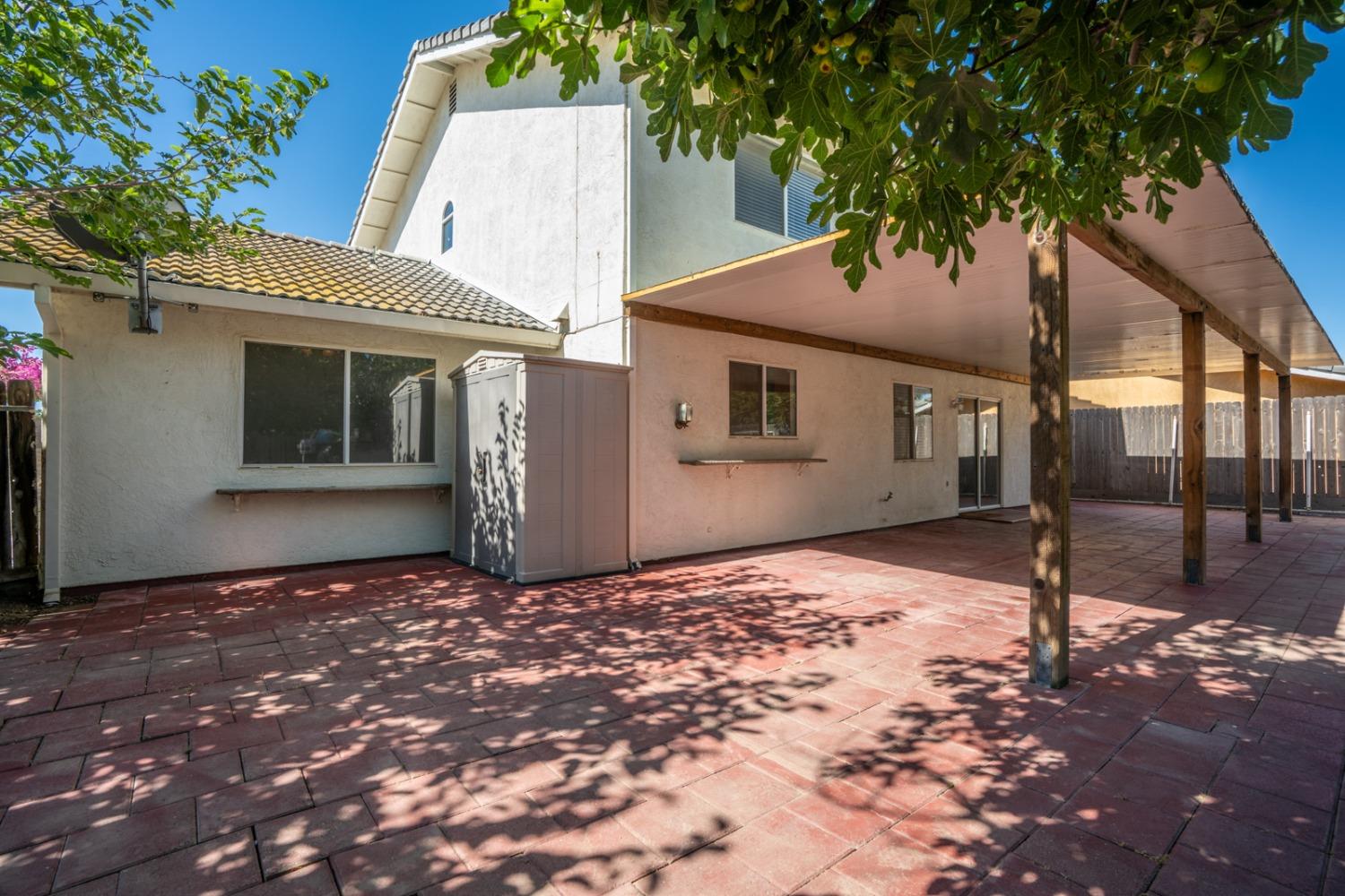 1034 Acaciawood Court