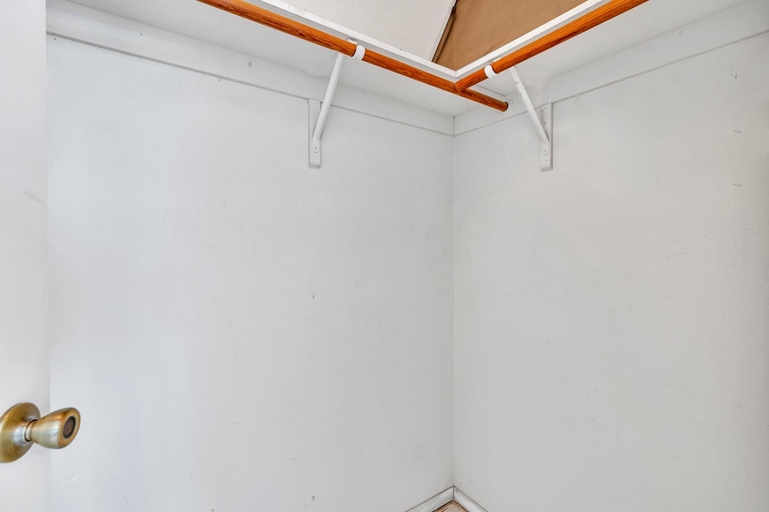 1034 Acaciawood Court