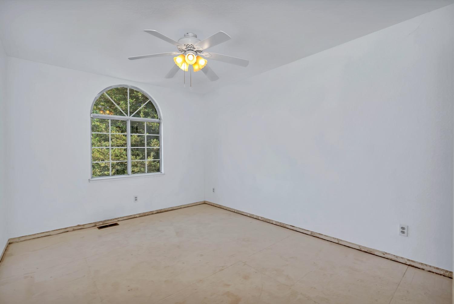 1034 Acaciawood Court