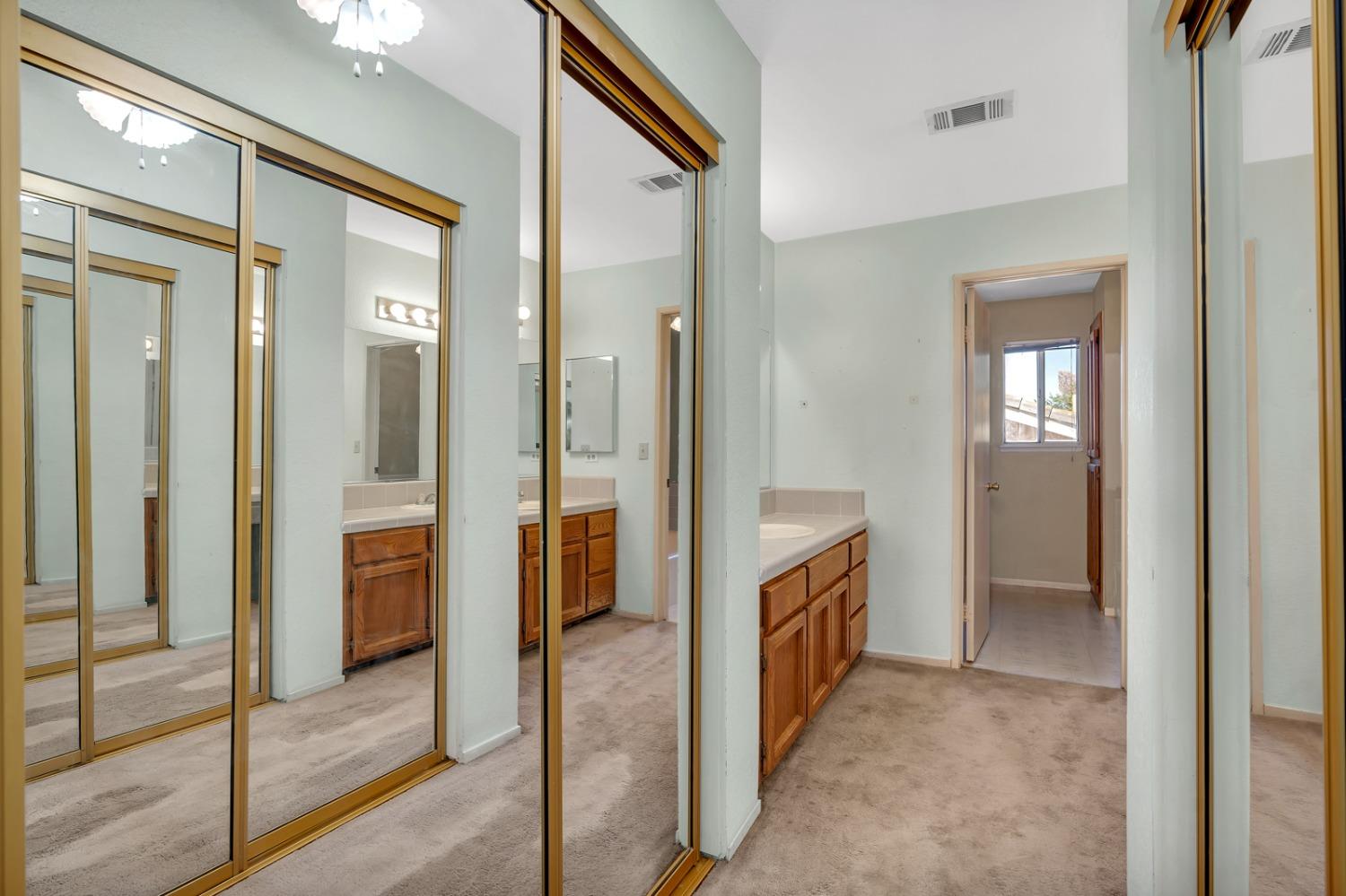 1034 Acaciawood Court