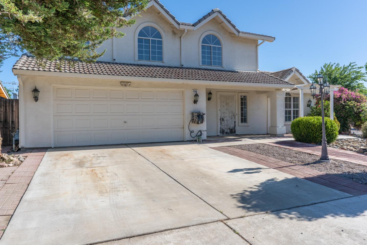 1034 Acaciawood Court