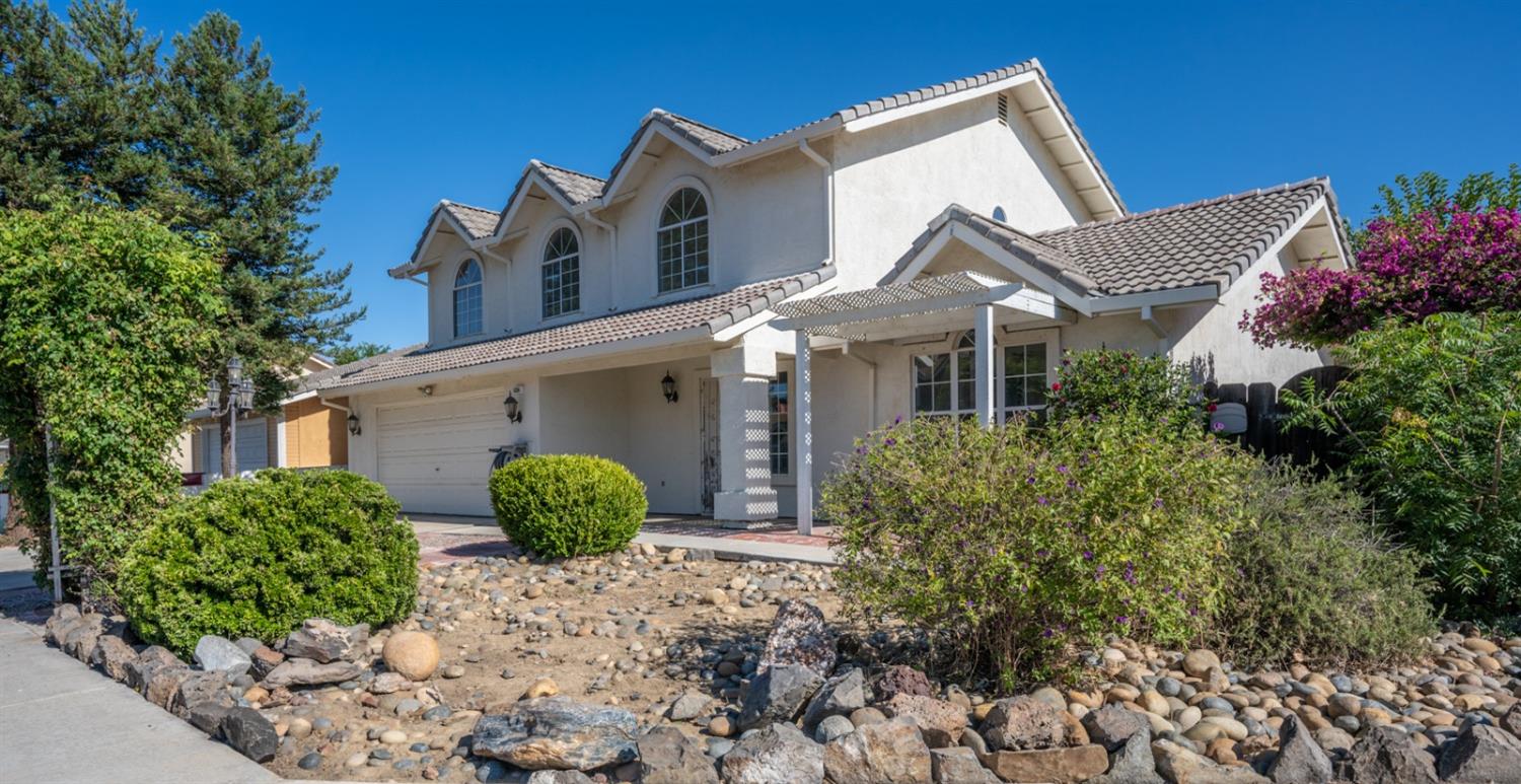 1034 Acaciawood Court