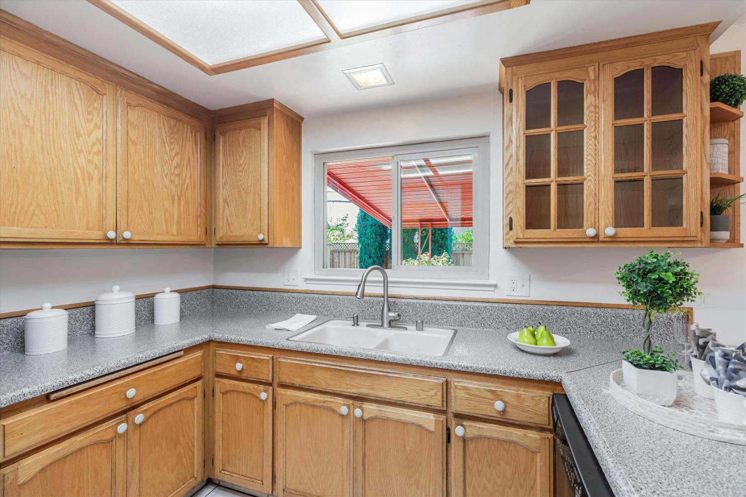 208 Blossom Hill Roaad