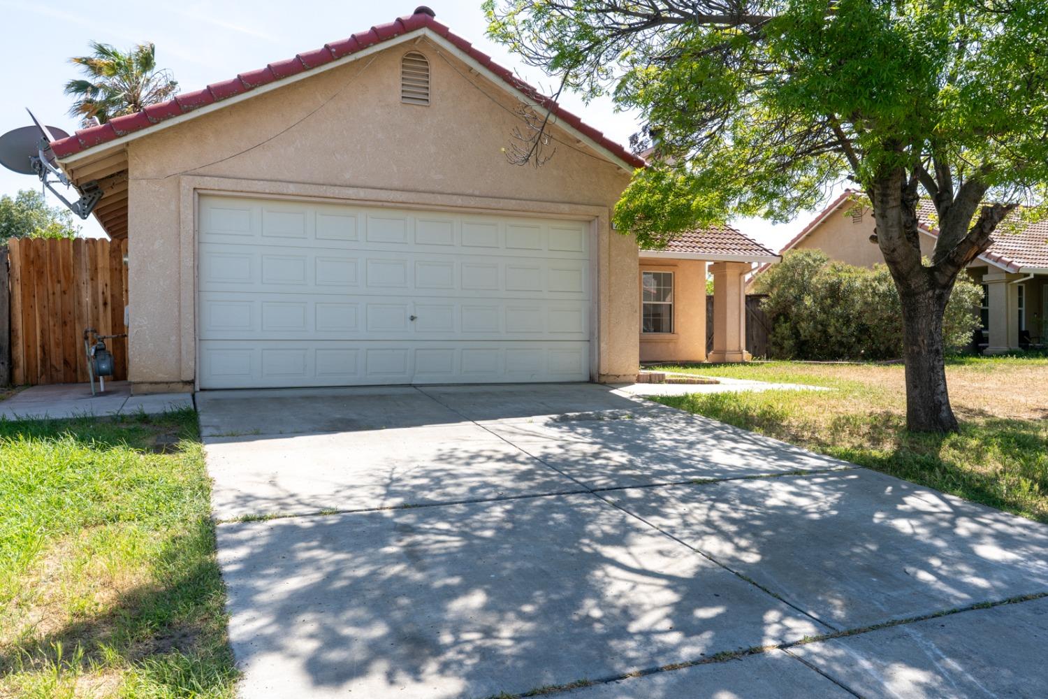 2131 Racquet Club Drive